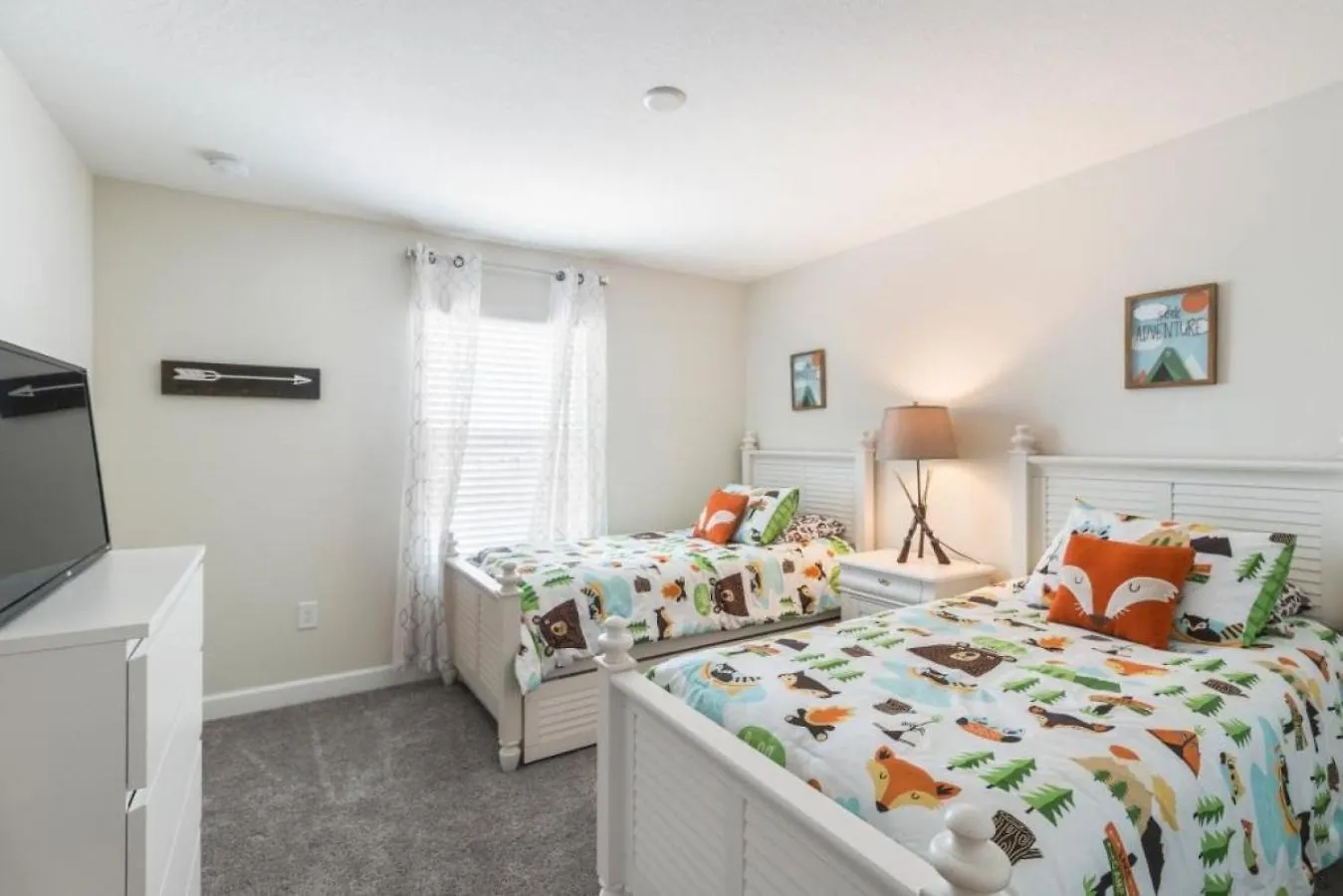 Bright And Modern 4br Home,pool,slides,by * Kissimmee