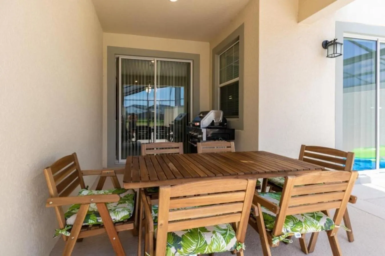 Bright And Modern 4br Home,pool,slides,by