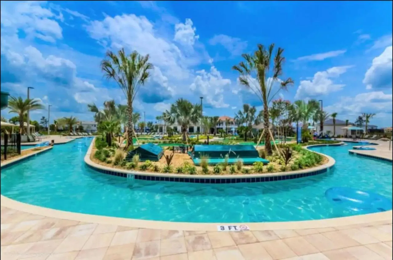 Bright And Modern 4br Home,pool,slides,by