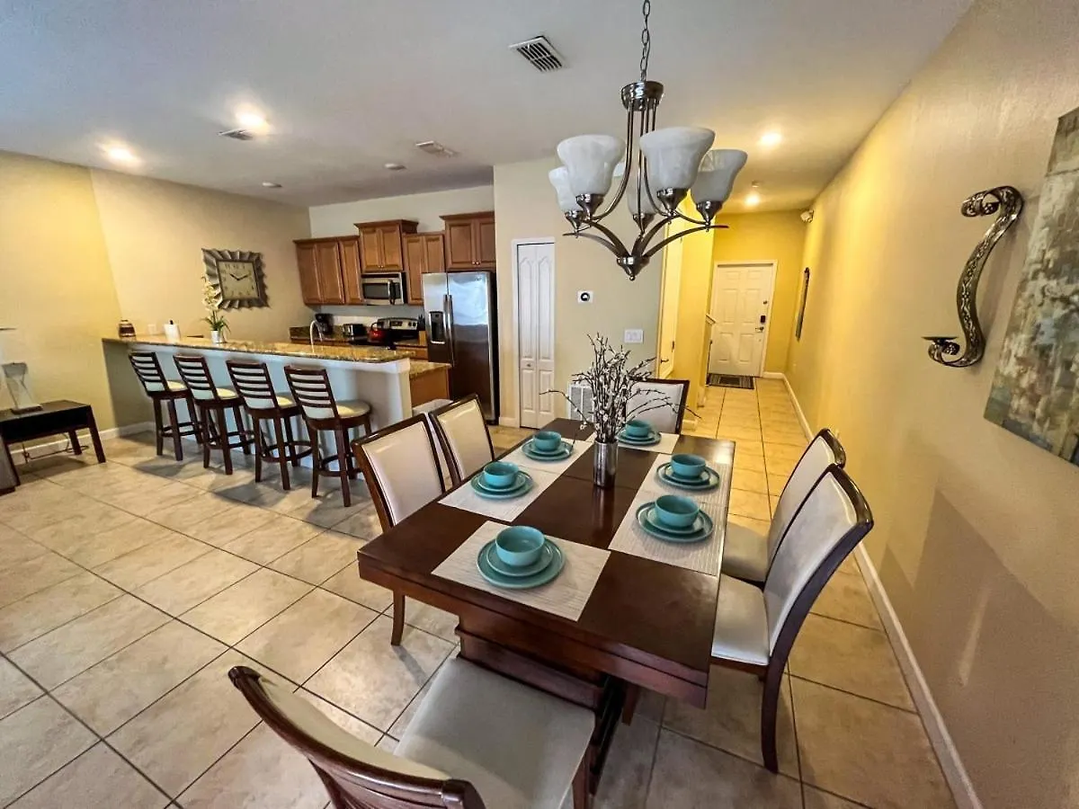 Orlando Area Vacation With Private Pool