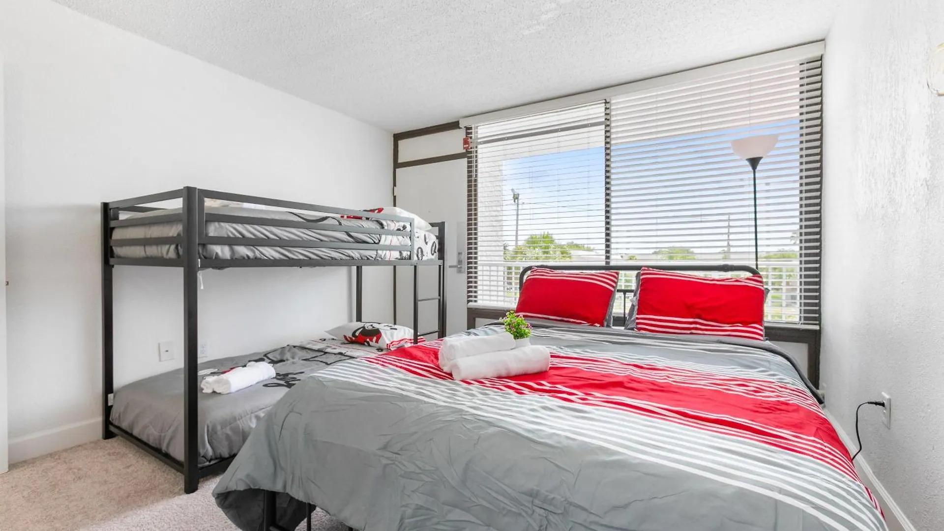 Mins From Gym Pool Parking Pet Friendly Kissimmee