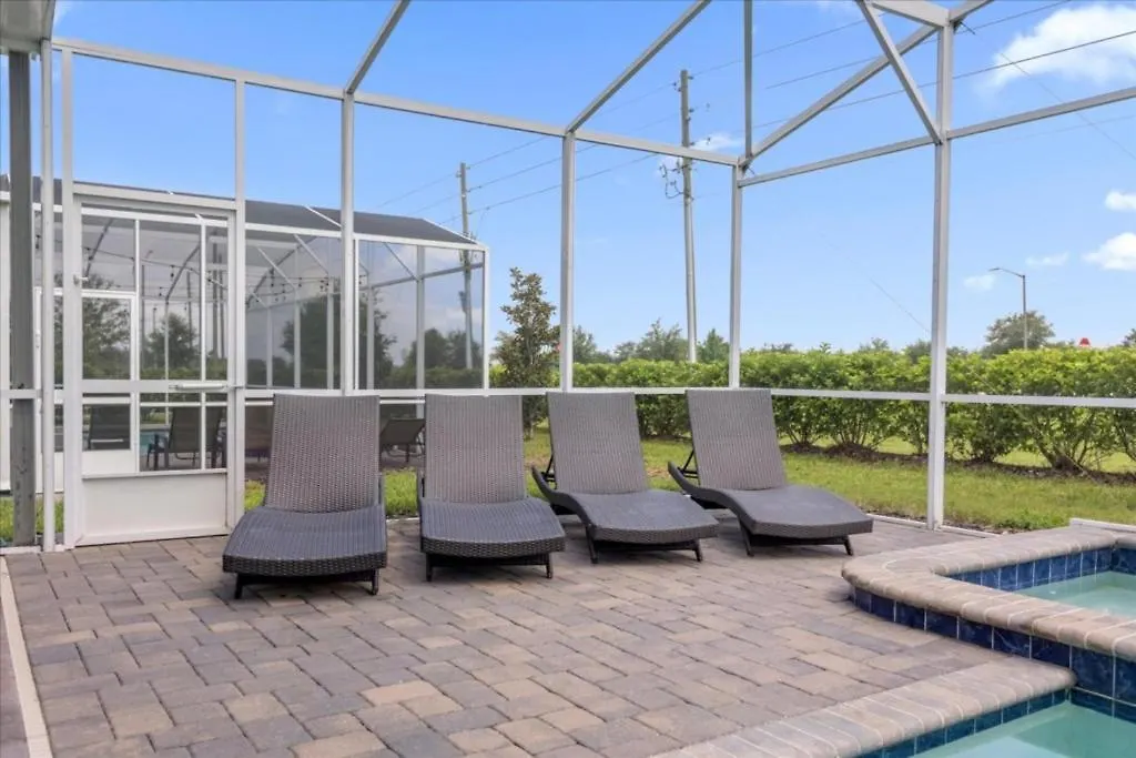 8 Bedrooms- 5 Bathrooms- Champions Gate 9004sh *