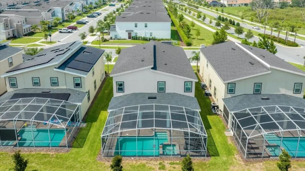 8 Bedrooms- 5 Bathrooms- Champions Gate 9004sh Holiday home *