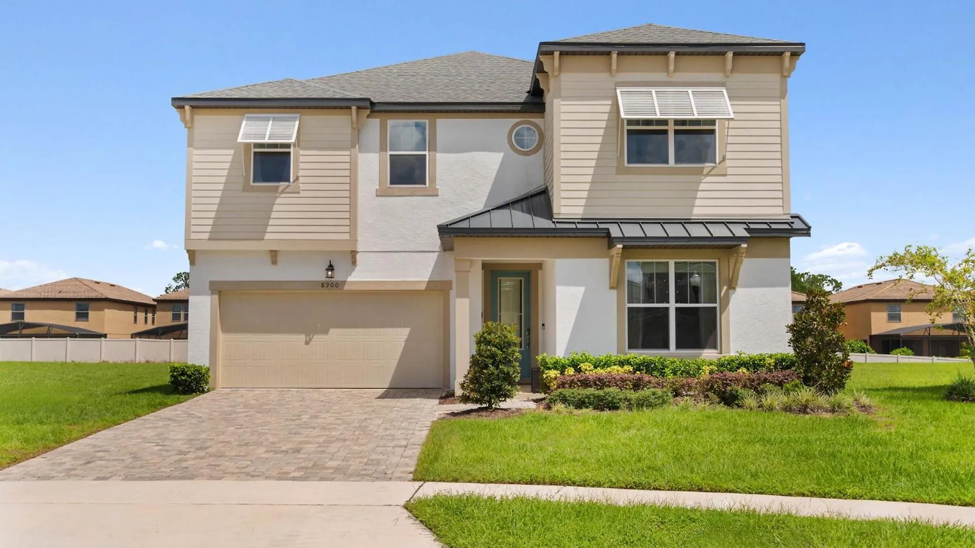 Holiday home 9 Bedrooms- 6,5 Bathrooms- Solara 8900 Th