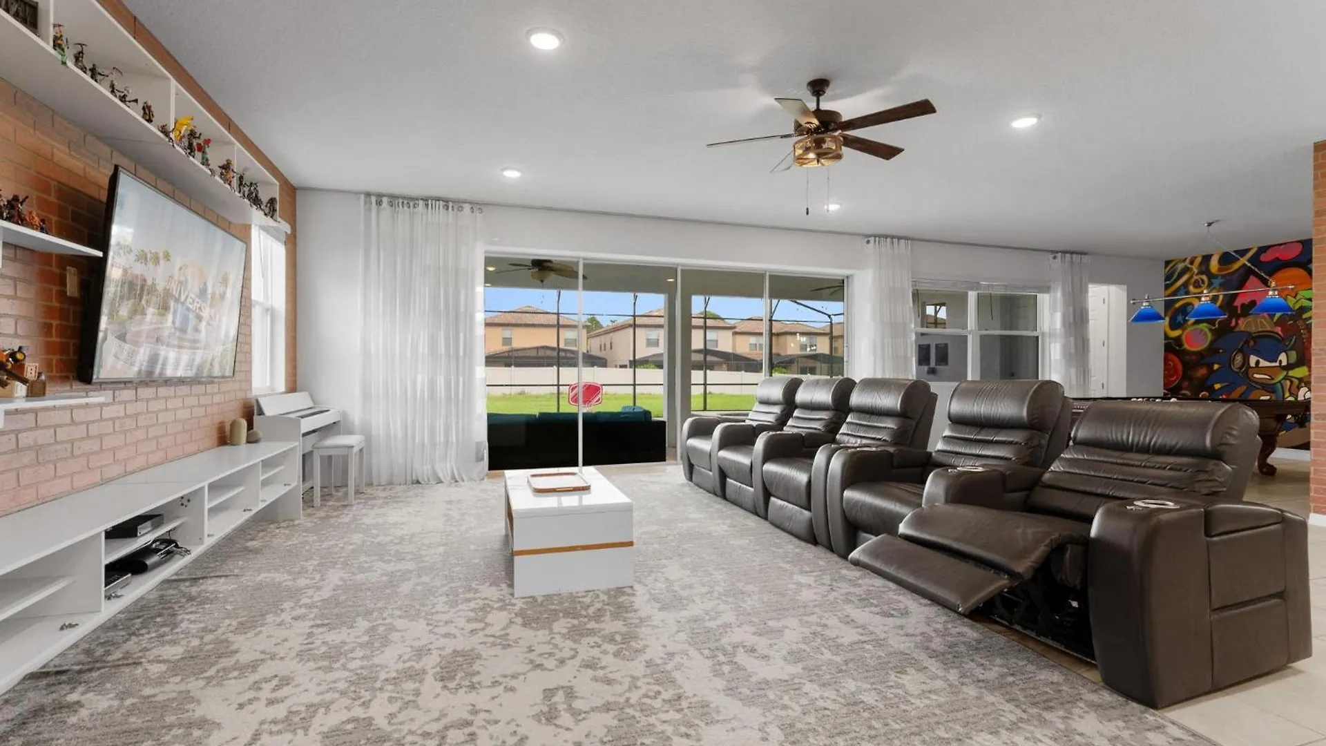 9 Bedrooms- 6,5 Bathrooms- Solara 8900 Th Holiday home