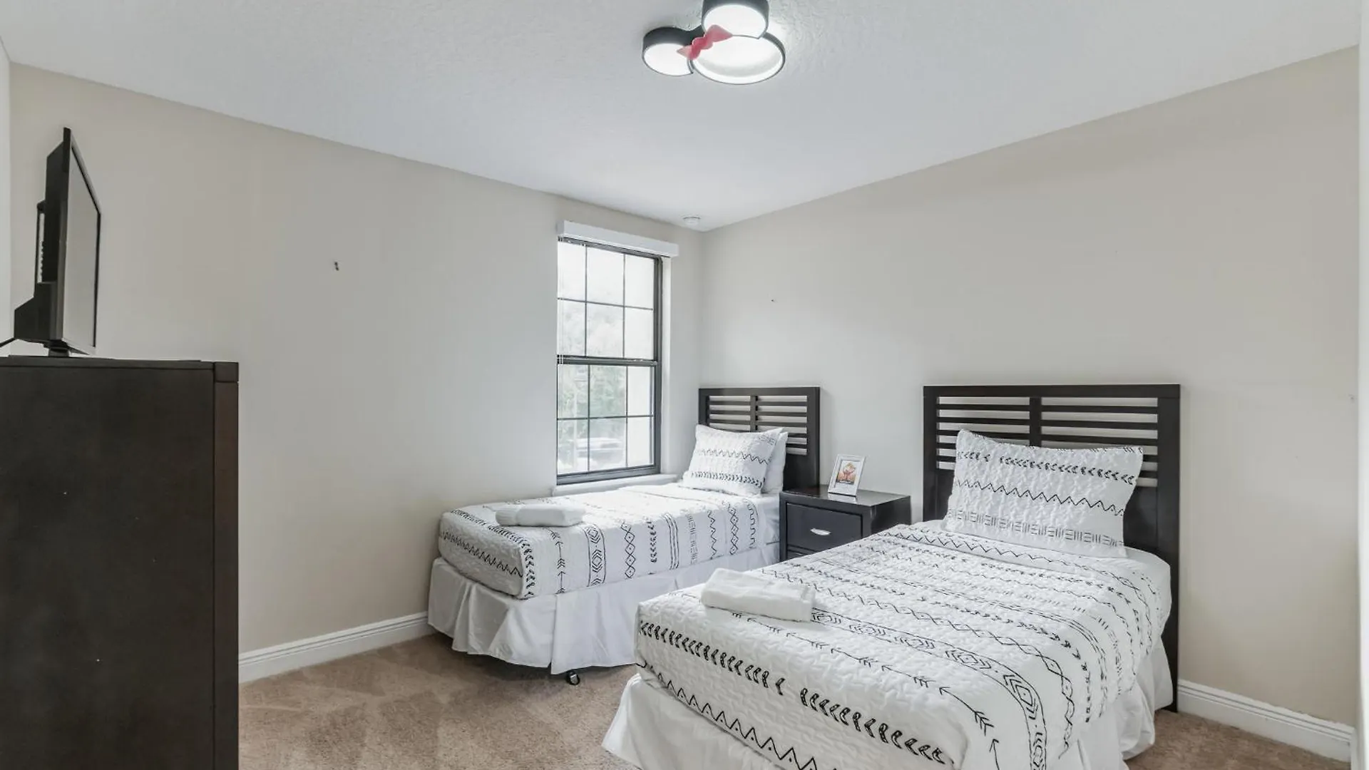 Family Friendly With Pool,spa & Gym Near *