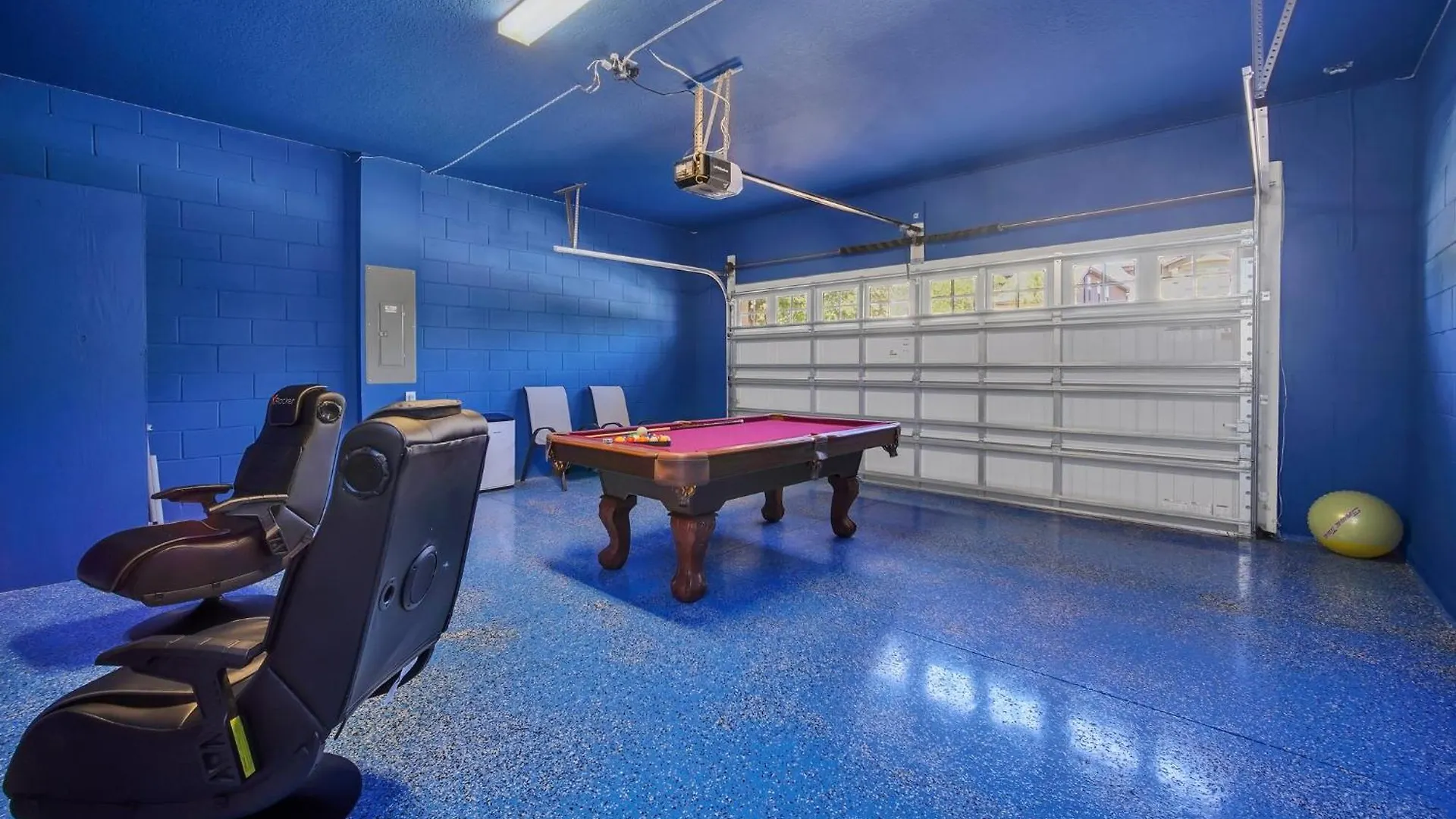 5-bd, Pool, Hot Tub, & More! Holiday home
