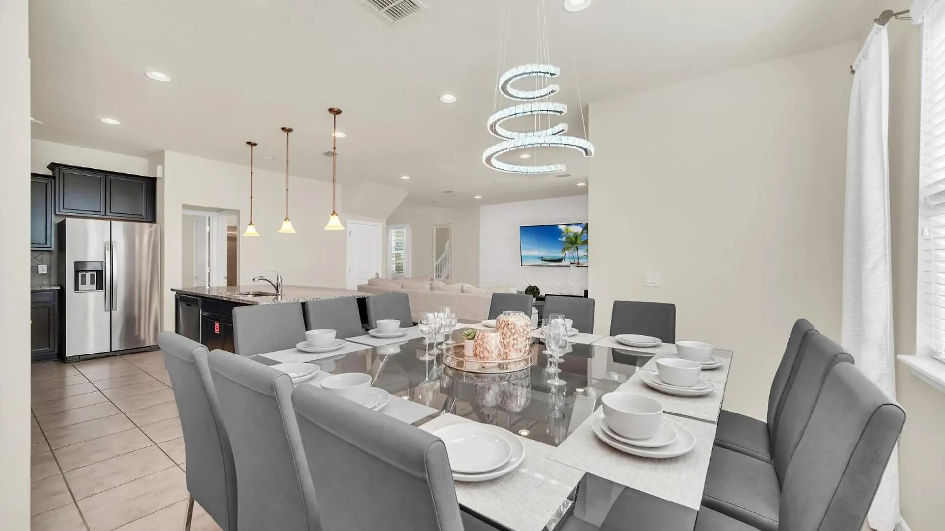 Holiday home 5-bd, Pool, Hot Tub, & More! *