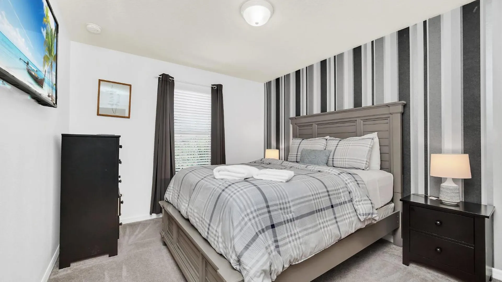 5-bd, Pool, Hot Tub, & More! Holiday home Kissimmee
