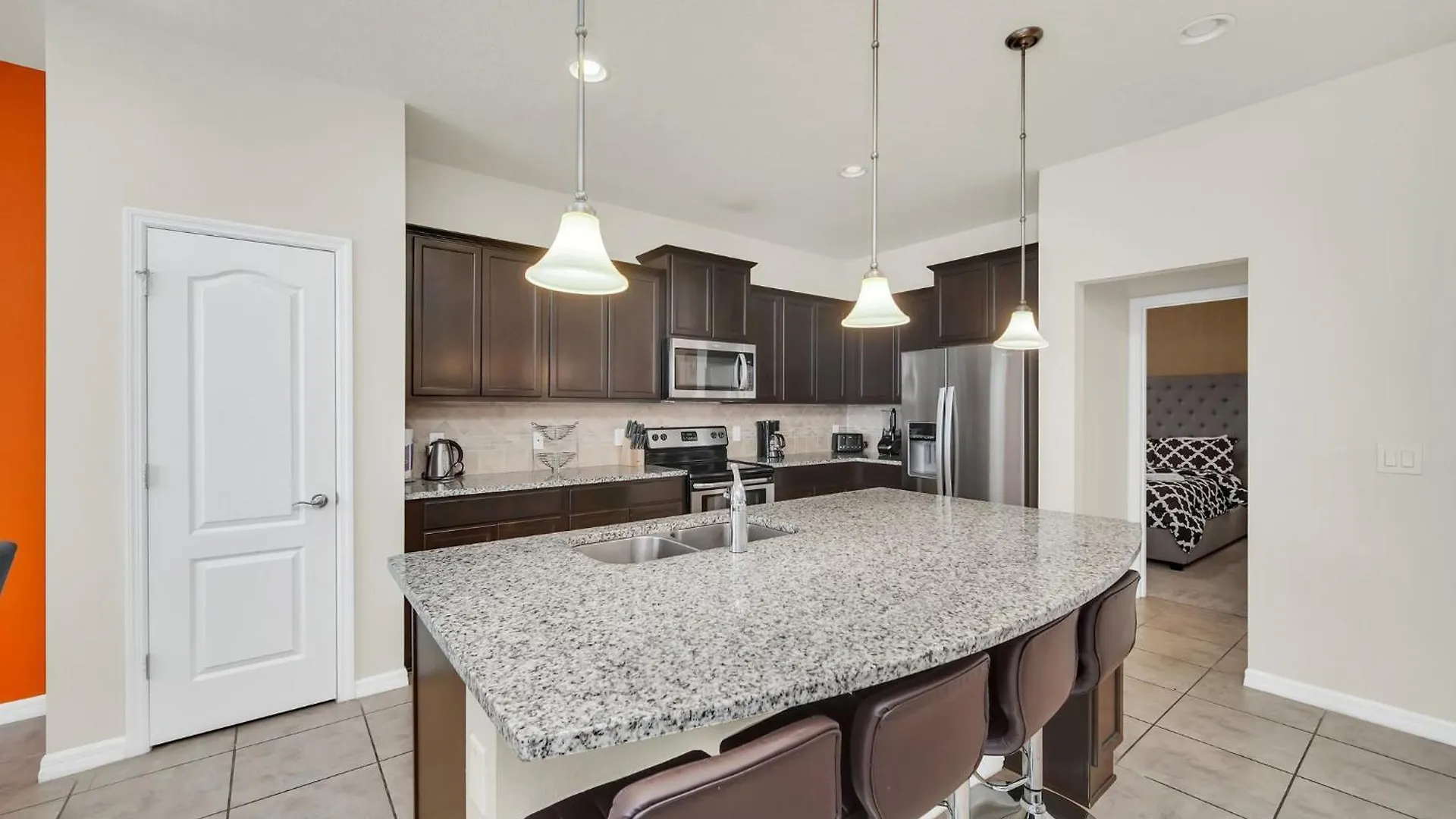 Holiday home 5-bd, Pool, Hot Tub, & More! Kissimmee