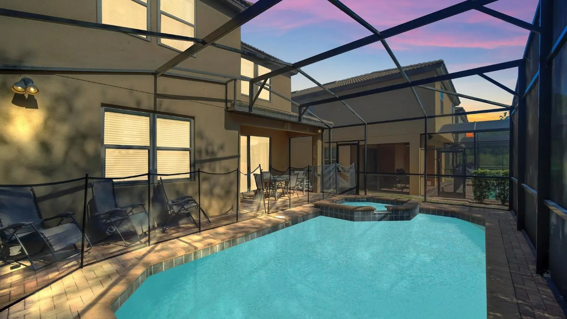 5-bd, Pool, Hot Tub, & More! *