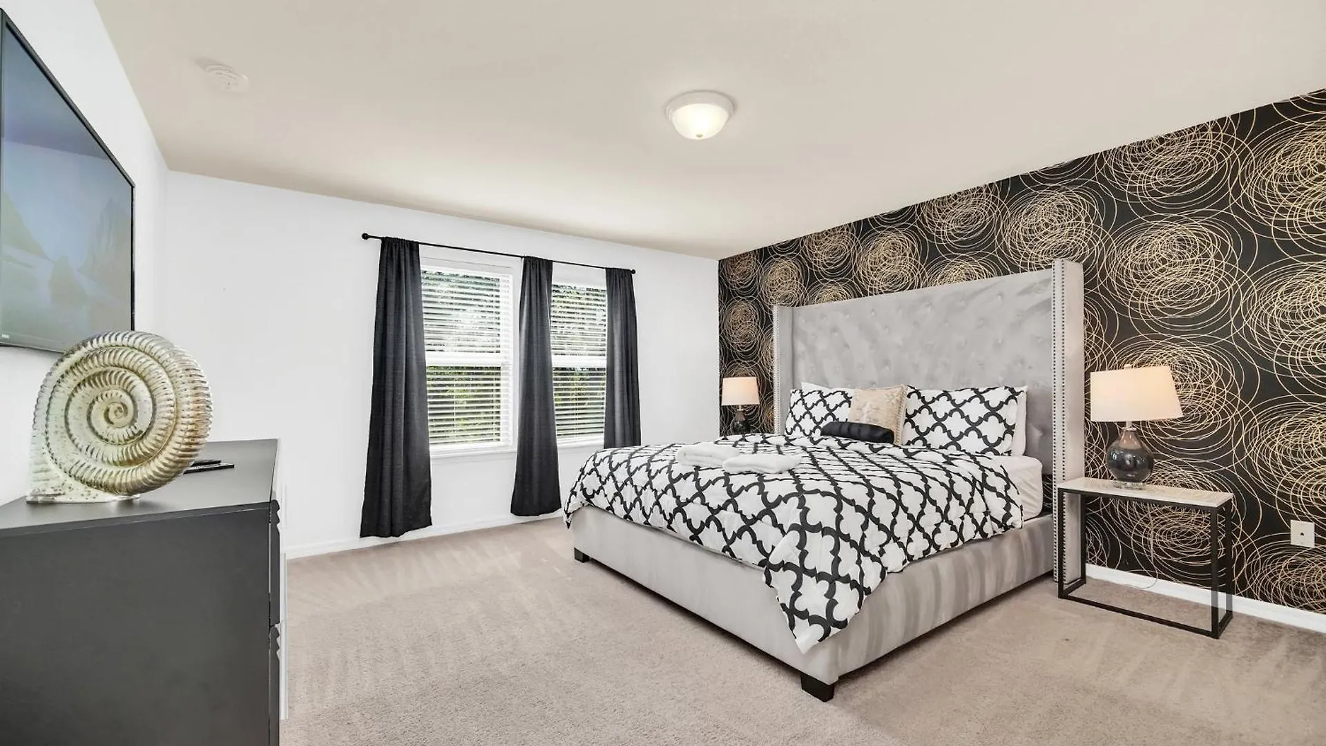 5-bd, Pool, Hot Tub, & More! *