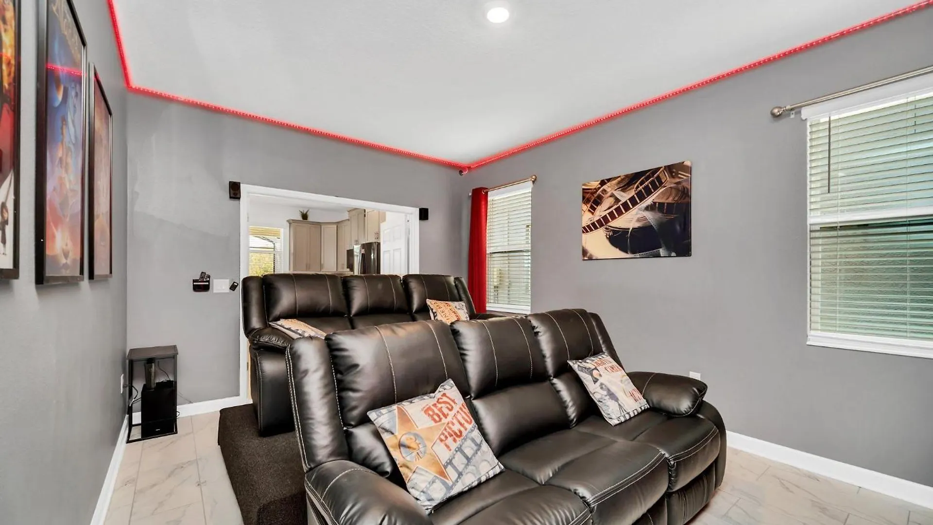 Brand New 6bd, Gameroom / Movie Theater And Pool Holiday home