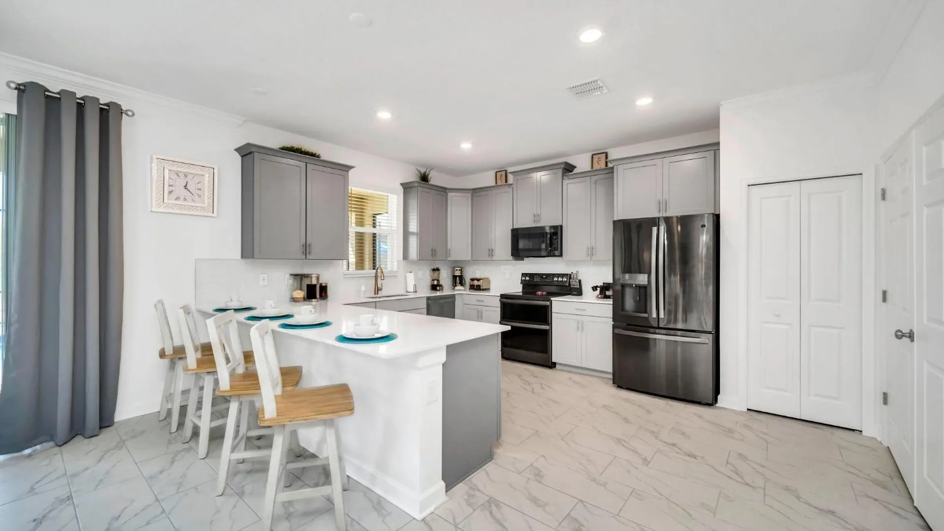 Holiday home Brand New 6bd, Gameroom / Movie Theater And Pool