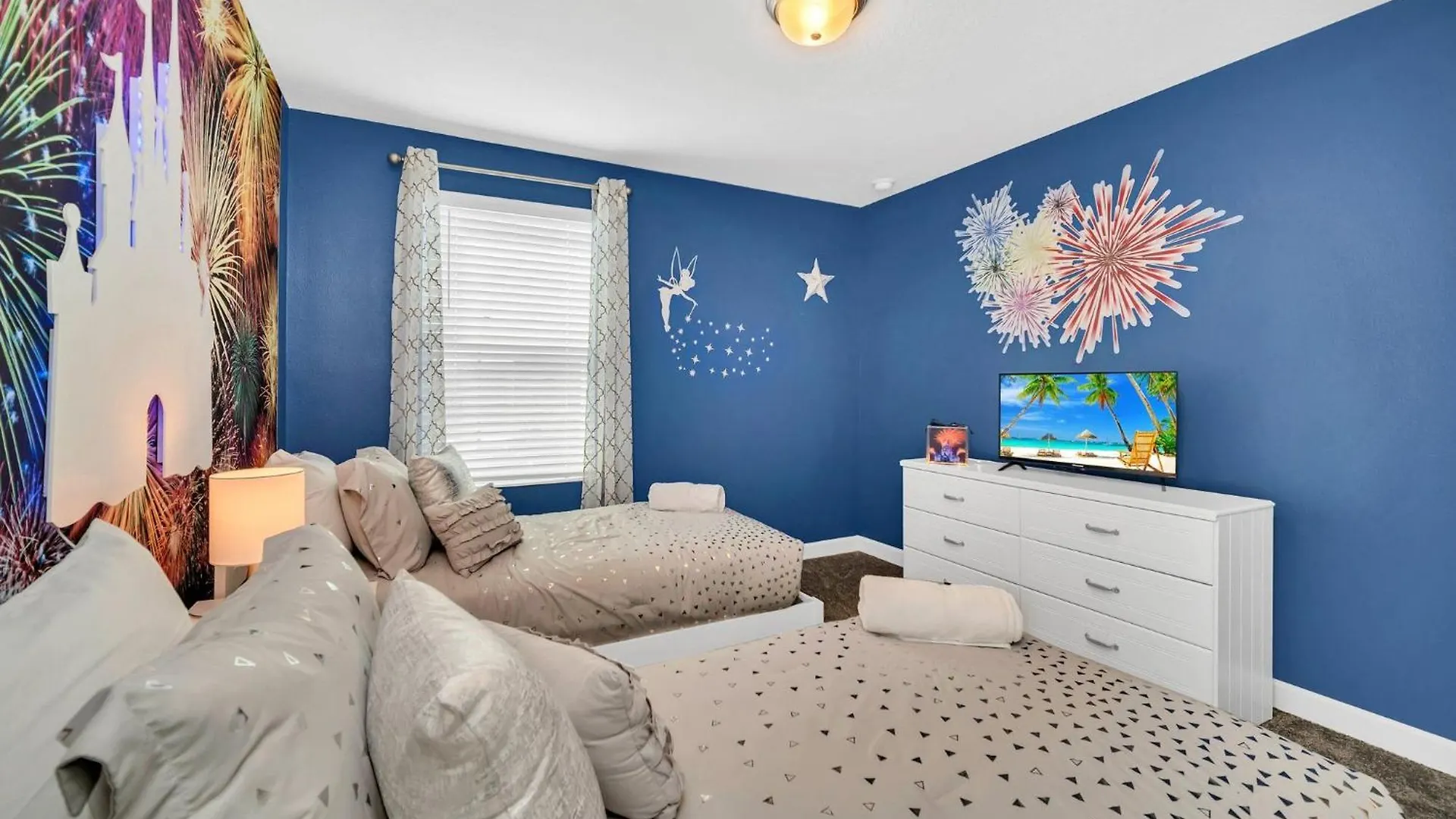 Brand New 6bd, Gameroom / Movie Theater And Pool *