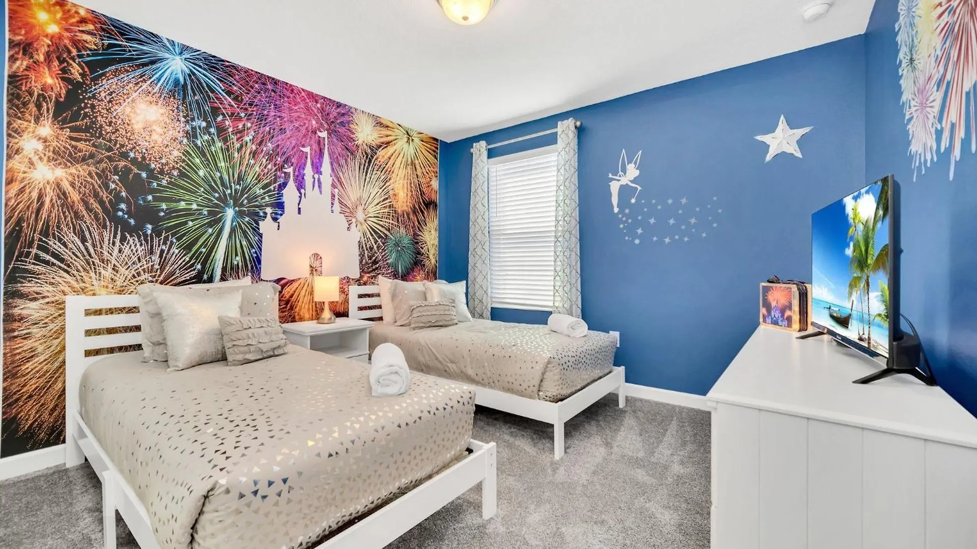 Brand New 6bd, Gameroom / Movie Theater And Pool Holiday home
