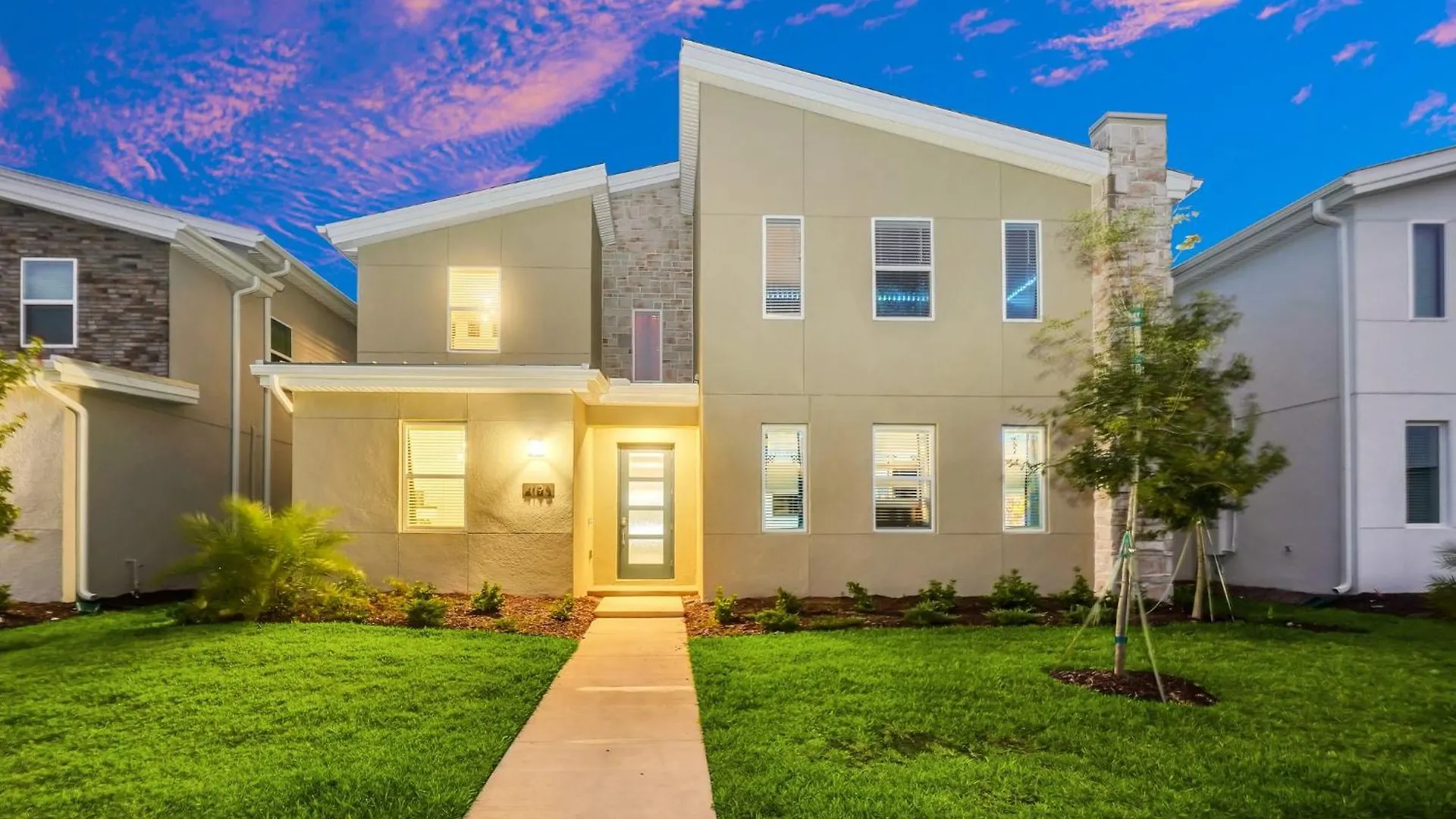 9bd 5bath /lake View/ Bbq Grill/ Pool Heat