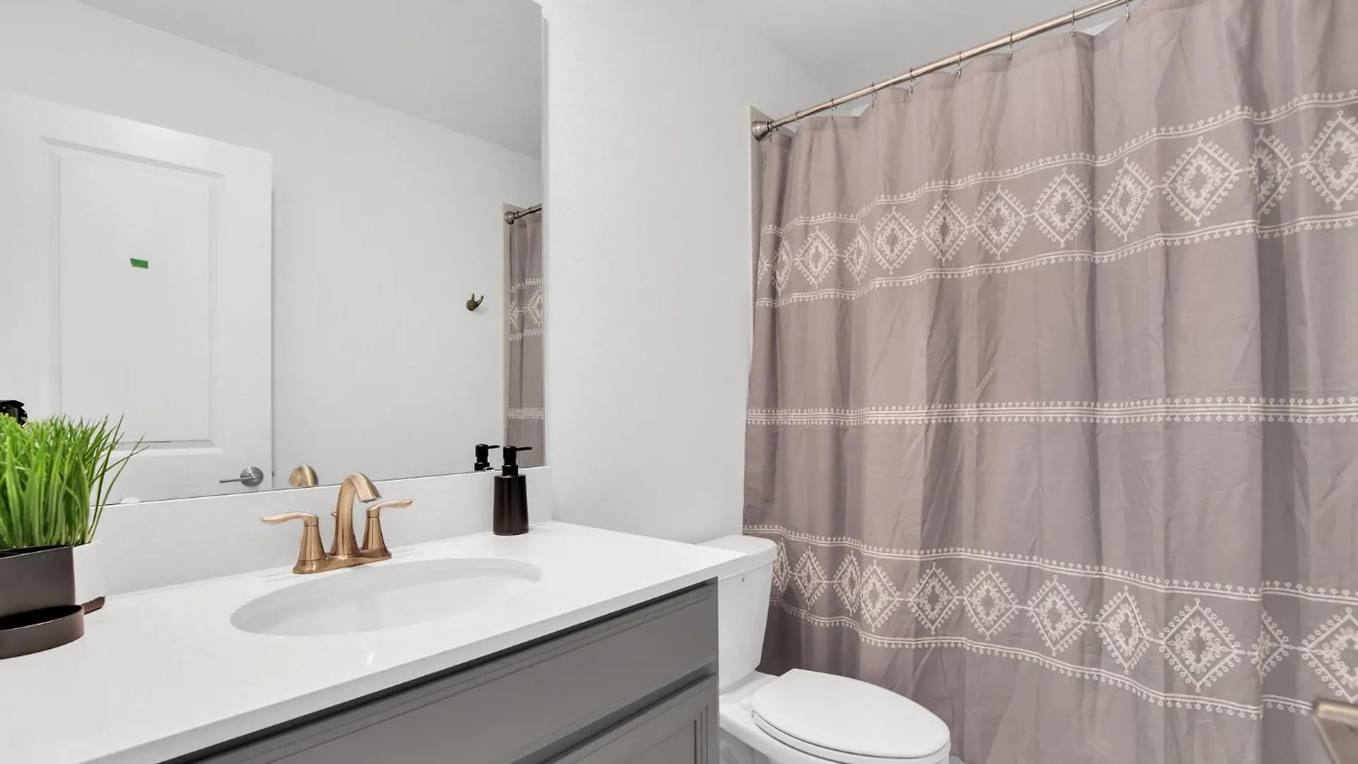 9bd 5bath /lake View/ Bbq Grill/ Pool Heat Ferienhaus *