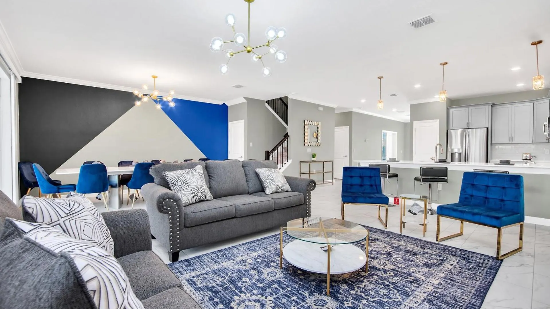 9bd 5bath /lake View/ Bbq Grill/ Pool Heat *