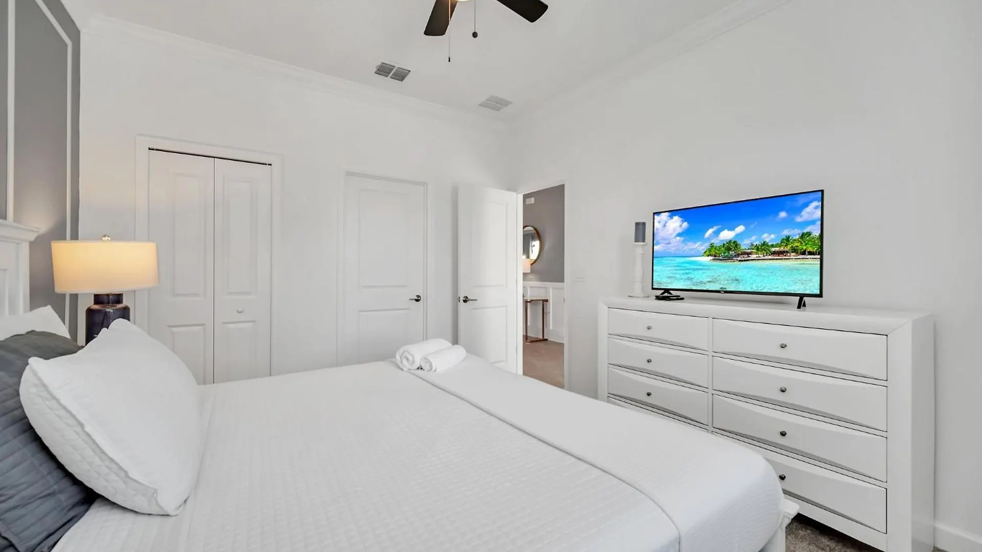 Perfect 9 Bed 5 Bath Home/games Room/ Private Pool