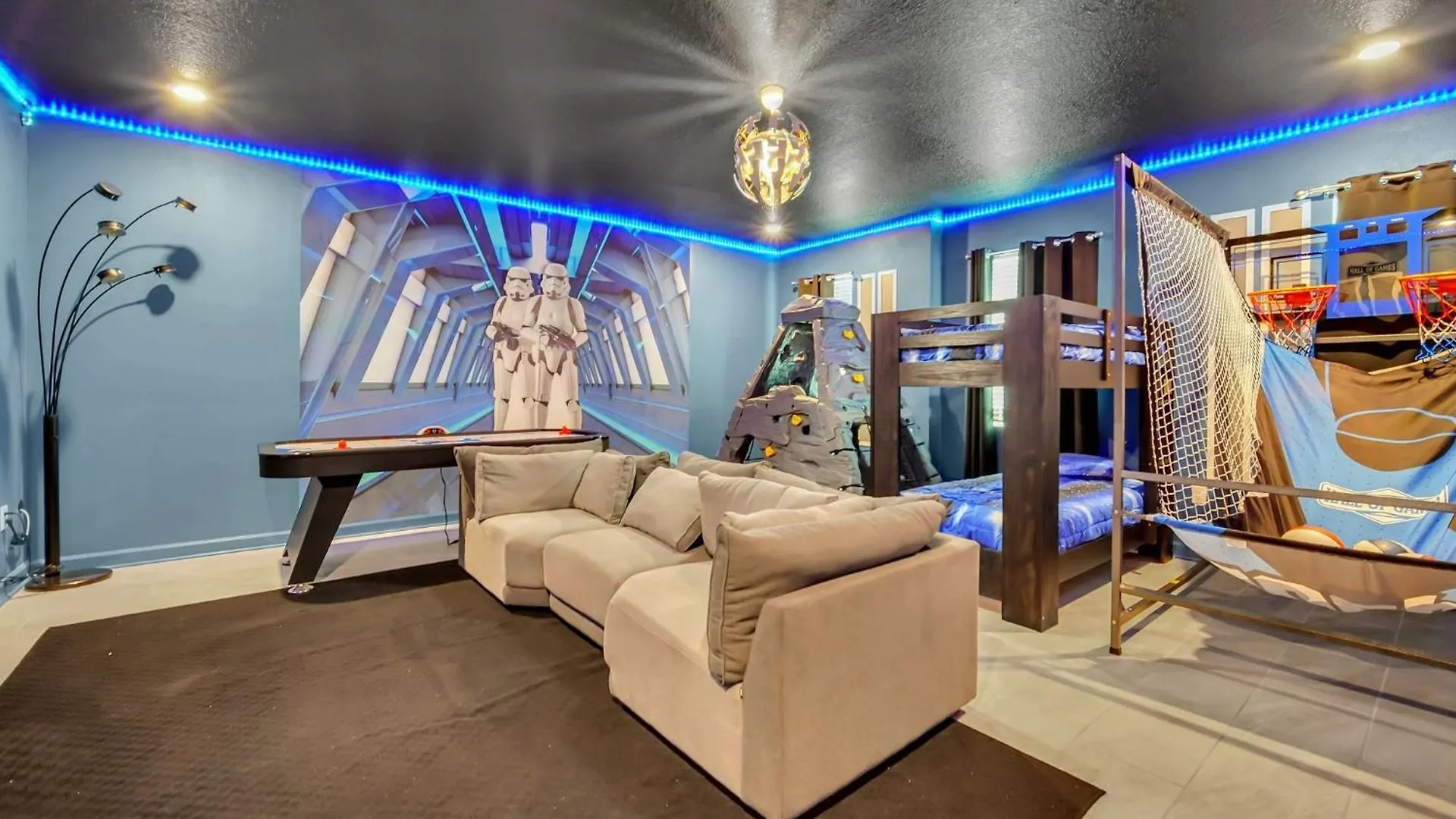 Perfect 9 Bed 5 Bath Home/games Room/ Private Pool *