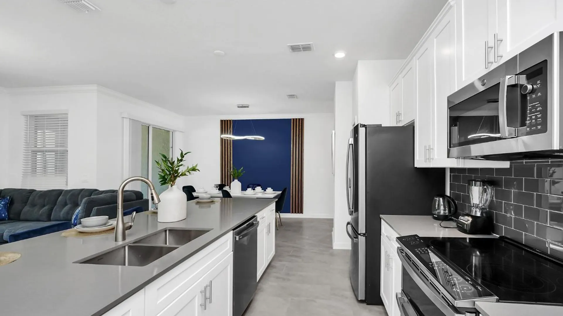 New In Storey Holiday home *