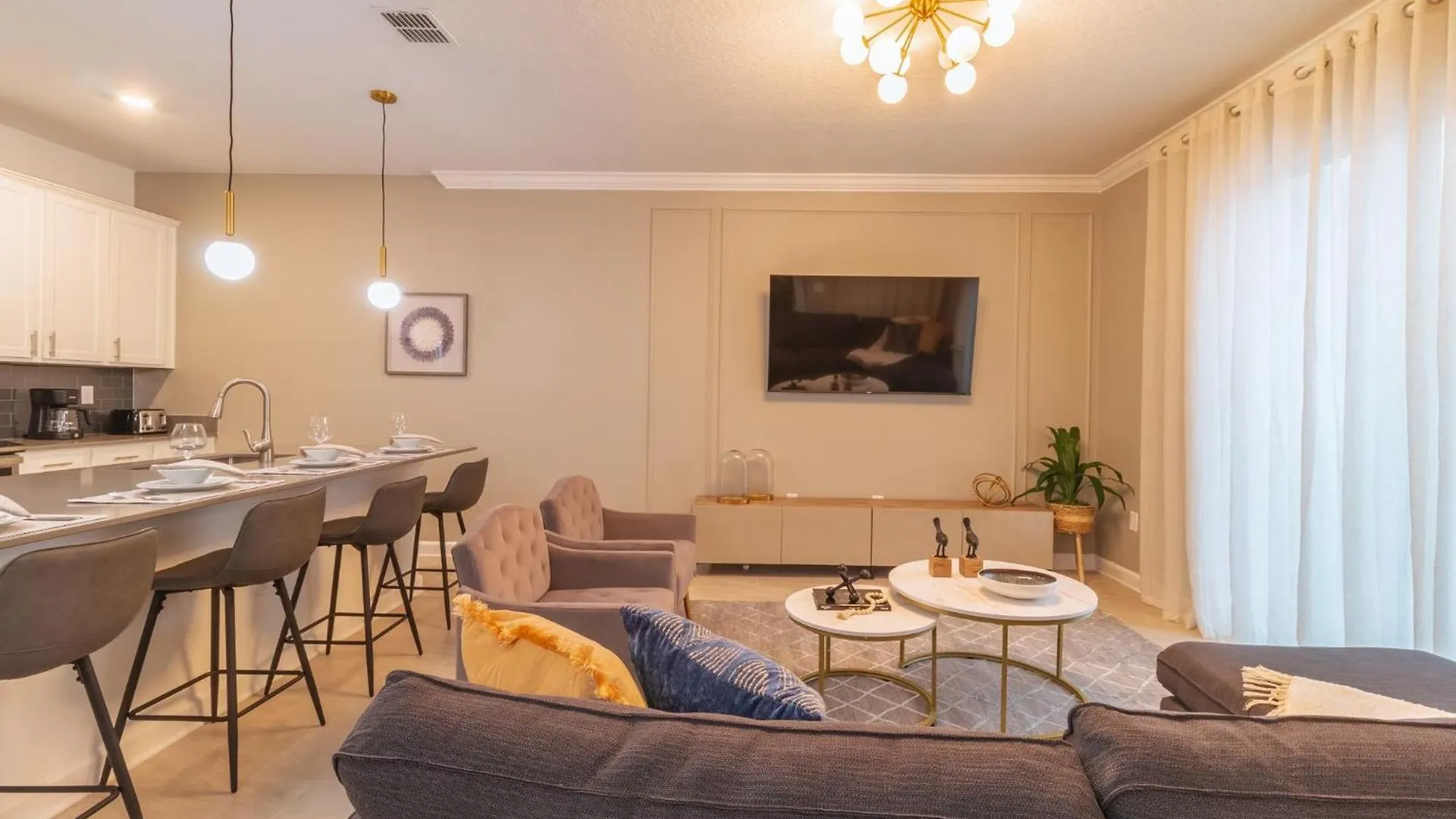 Brand New 4 Bed In Community- Water Park Holiday home Kissimmee