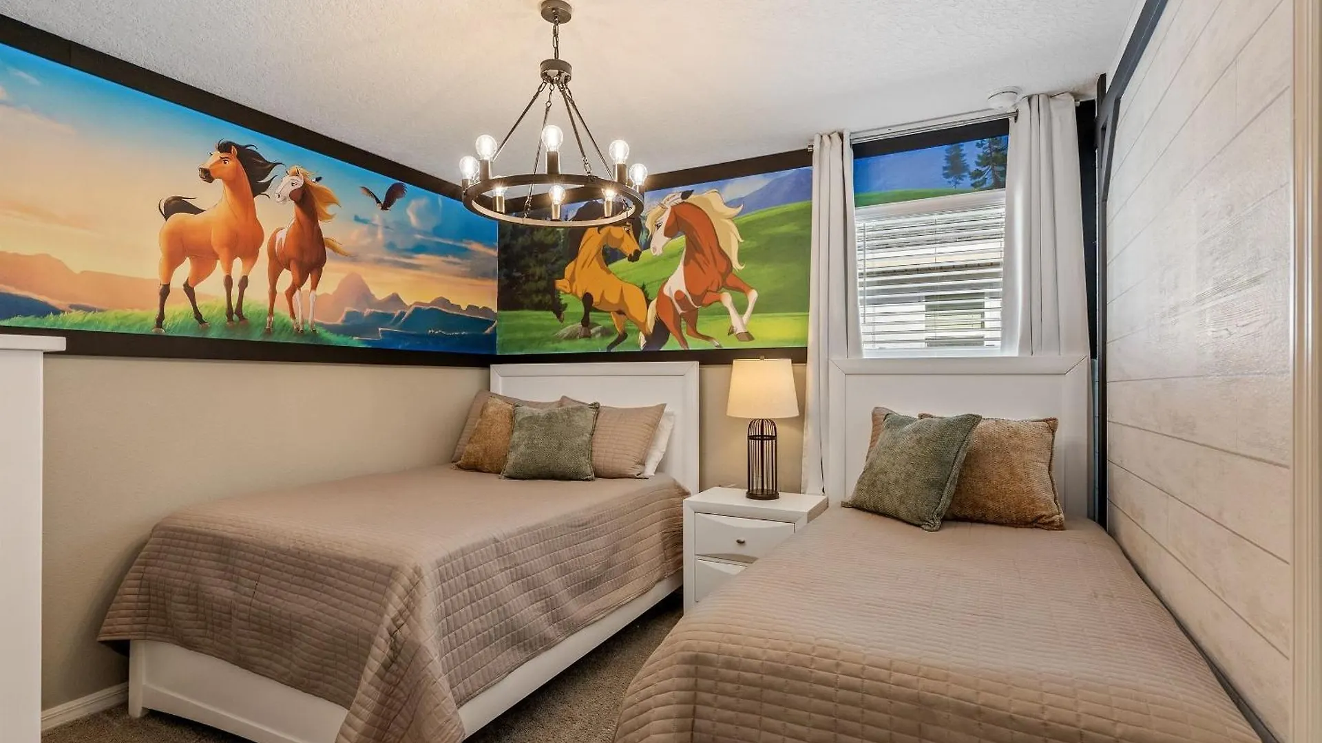 6br/5ba Luxurious With Private Pool