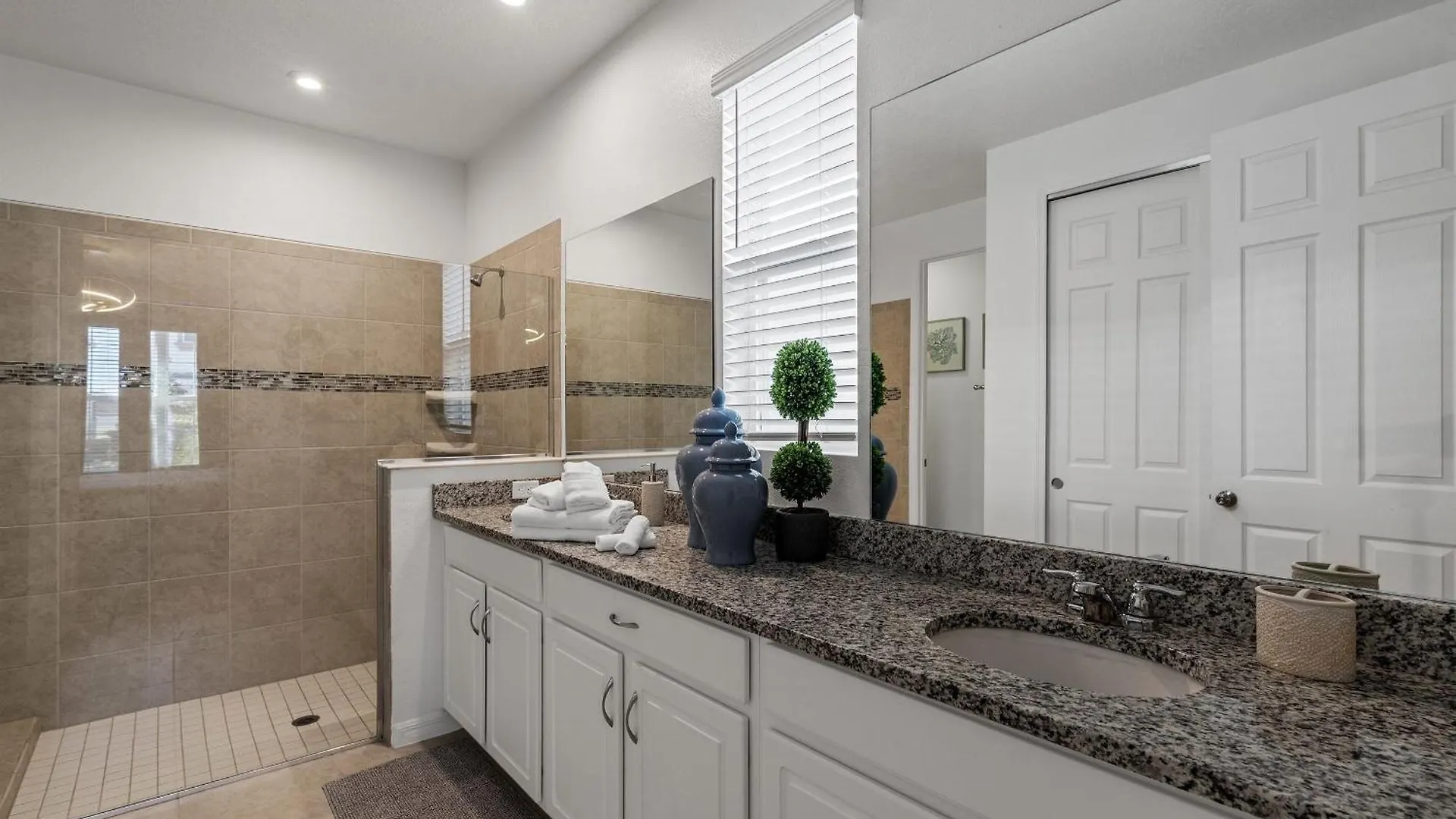 Villa 6br/5ba Luxurious With Private Pool Kissimmee