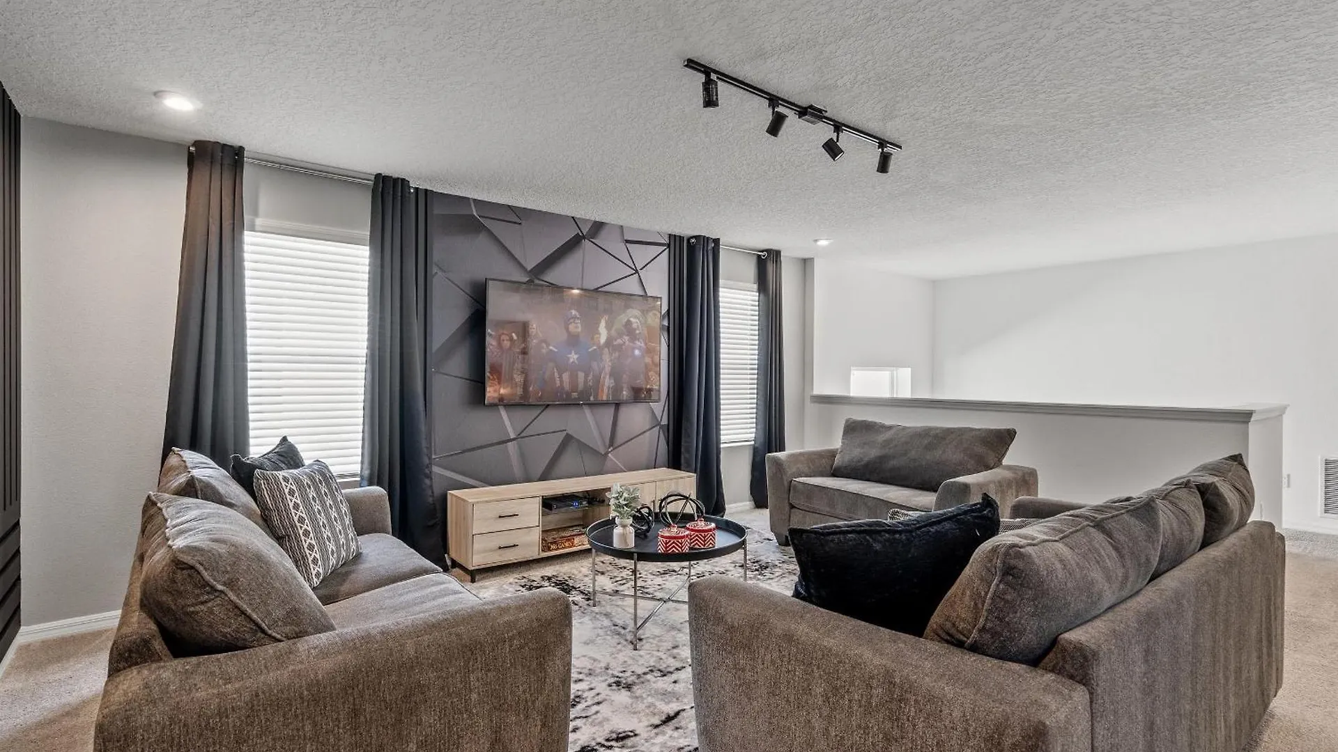 6br/5ba Luxurious With Private Pool