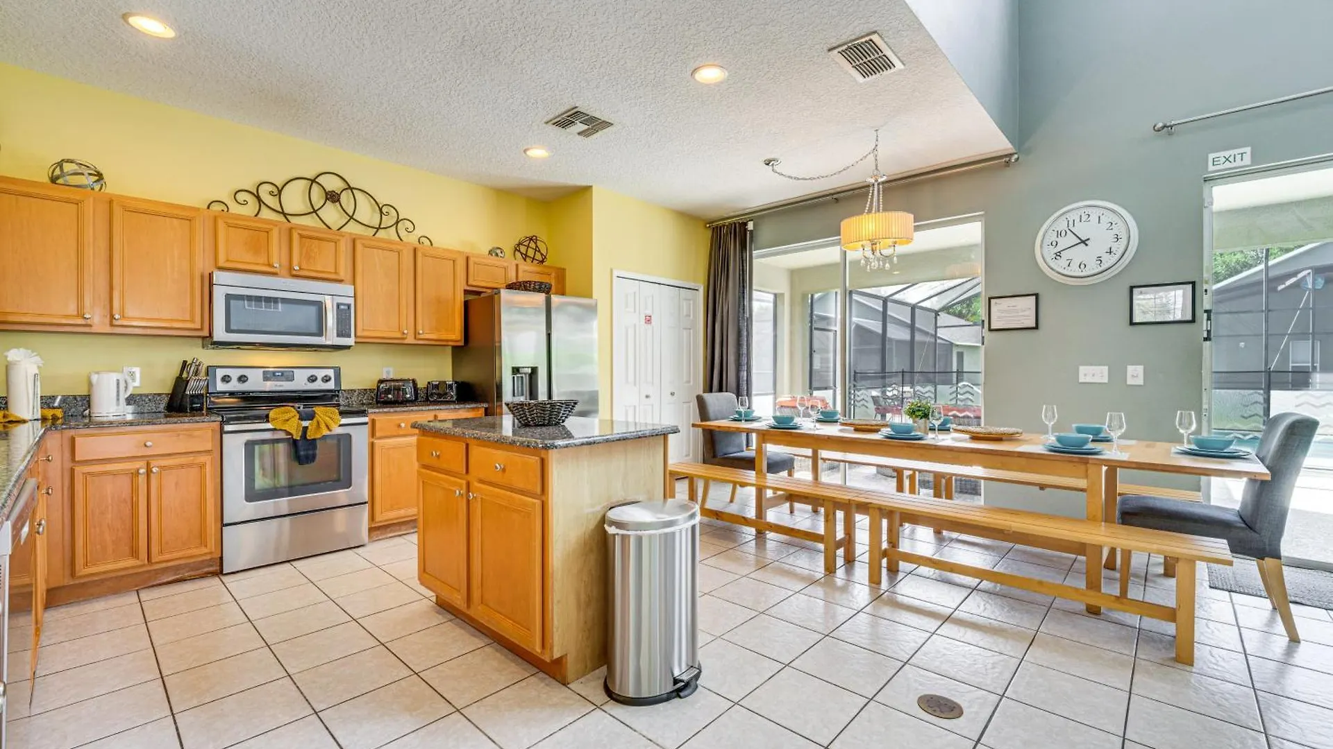 Family With Theatre 5 Mi To Walt World! Holiday home