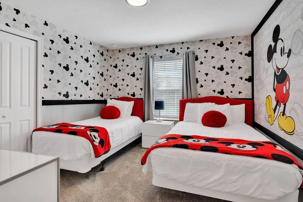 Dream 4839 Thownhome At Storey