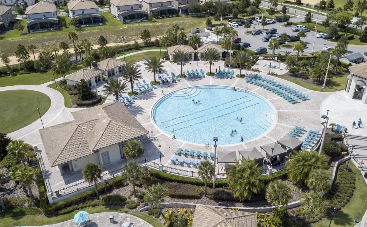 4-bedroom Townhome With Bbq Grill And Pool Holiday home Kissimmee