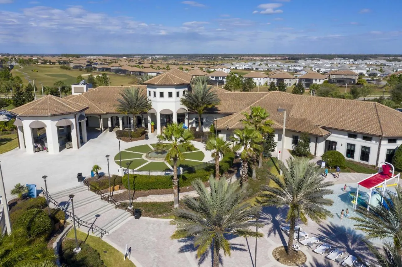 4-bedroom Townhome With Bbq Grill And Pool Kissimmee
