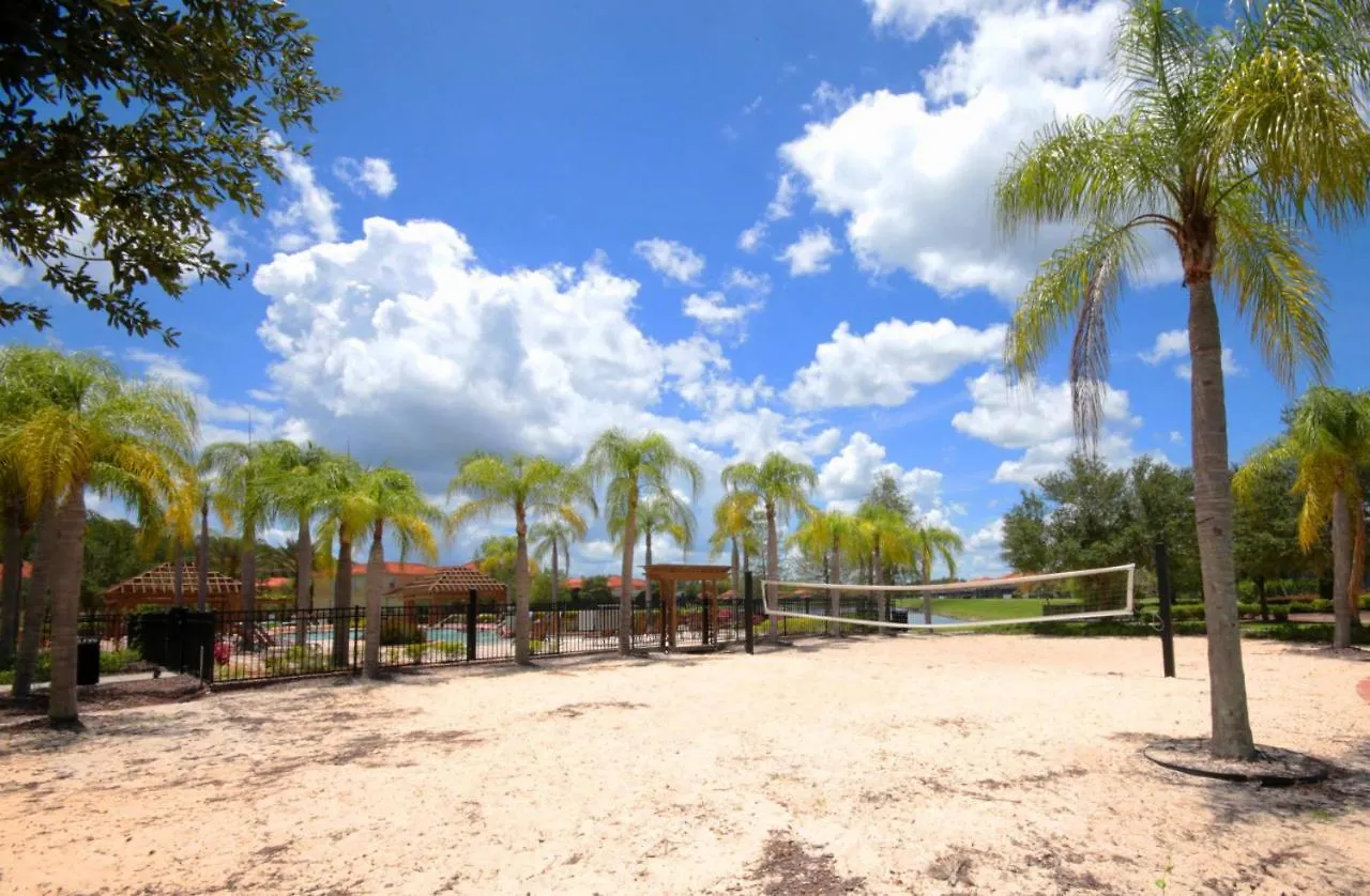 Holiday home 4-bedroom Townhome With Private Pool And Bbq Grill *