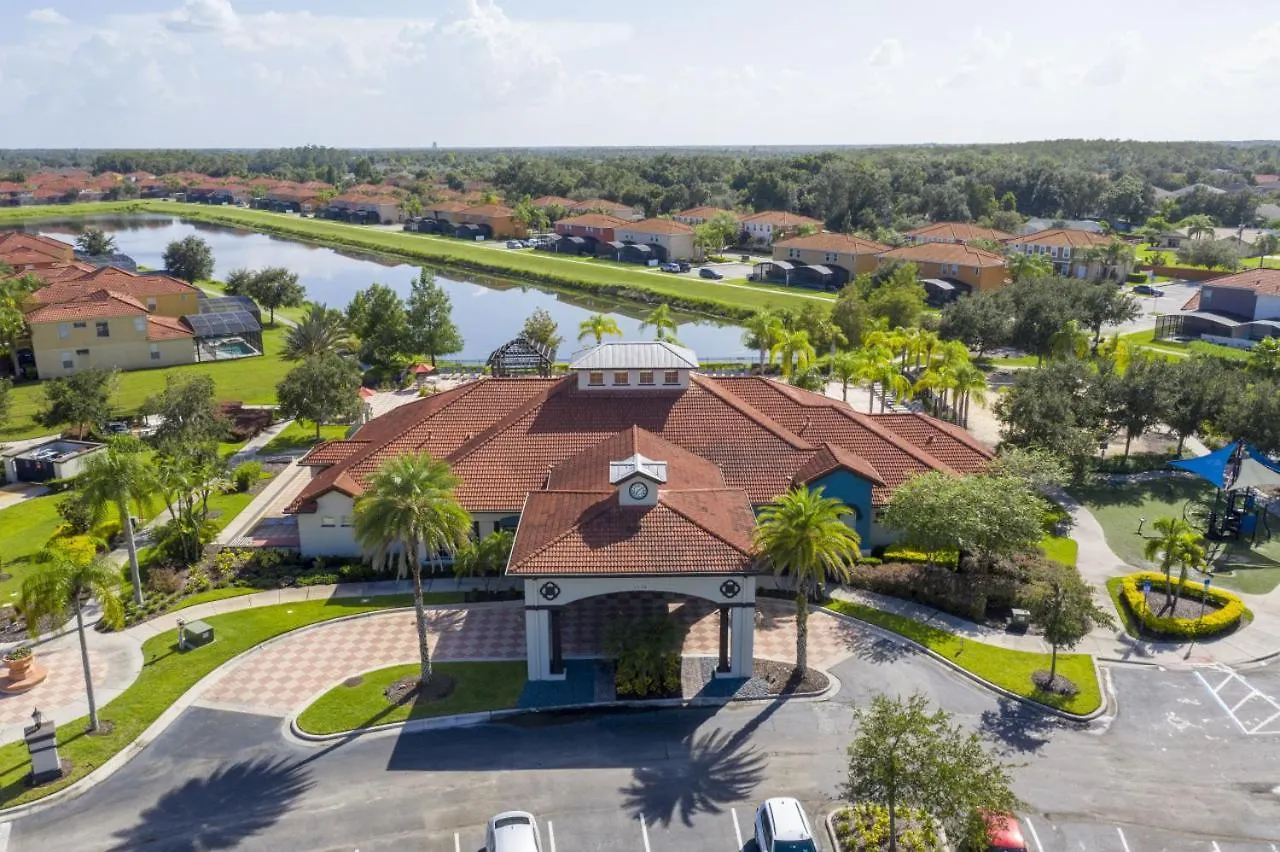 4-bedroom Townhome With Private Pool And Bbq Grill Kissimmee