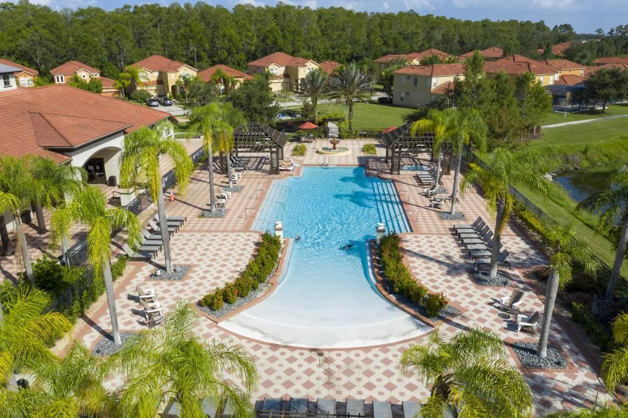 4-bedroom Townhome With Private Pool And Bbq Grill *