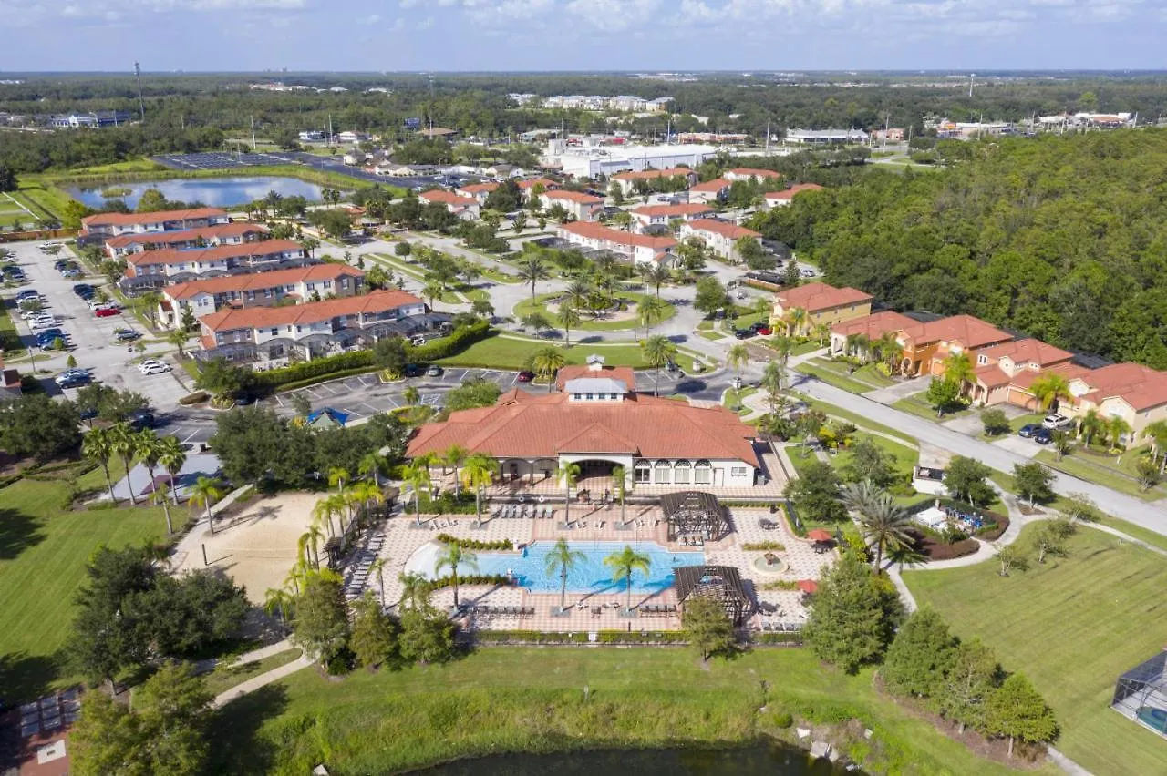 Holiday home 4-bedroom Townhome With Private Pool And Bbq Grill Kissimmee