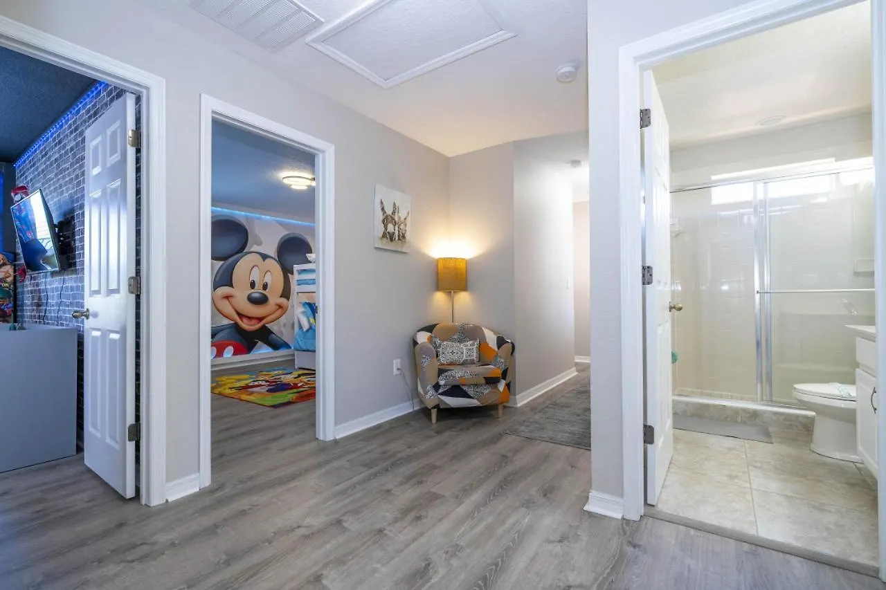 4-bedroom Townhome With Private Pool And Bbq Grill *