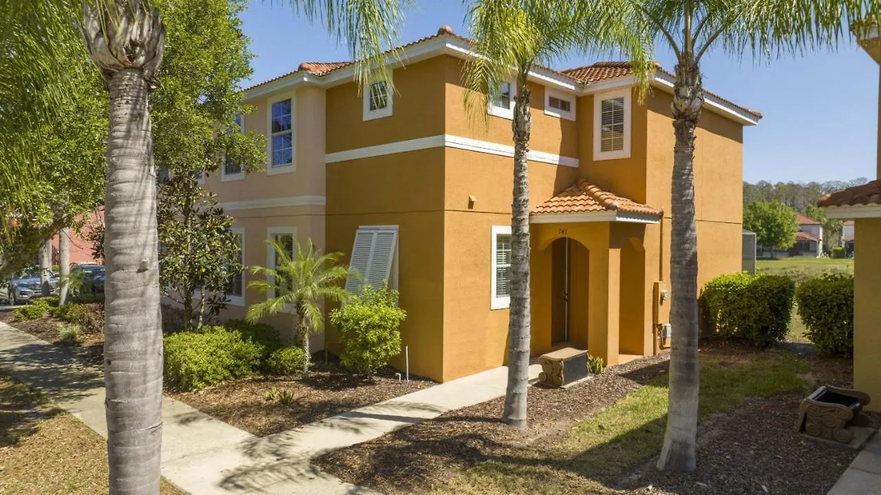 4-bedroom Townhome With Private Pool And Bbq Grill *