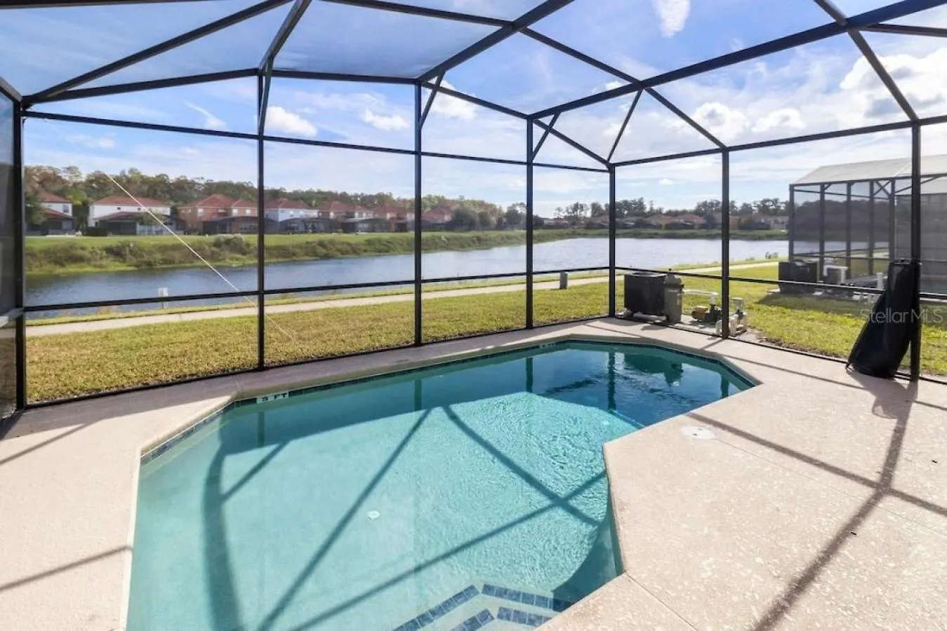 4-bedroom Townhome With Private Pool And Bbq Grill