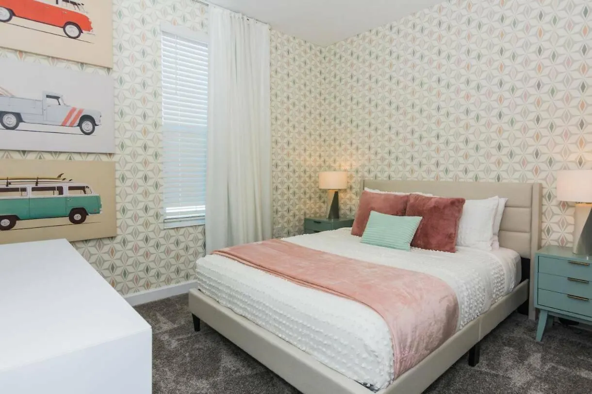 Holiday home Storey 6 Bedroom Vacation 2807