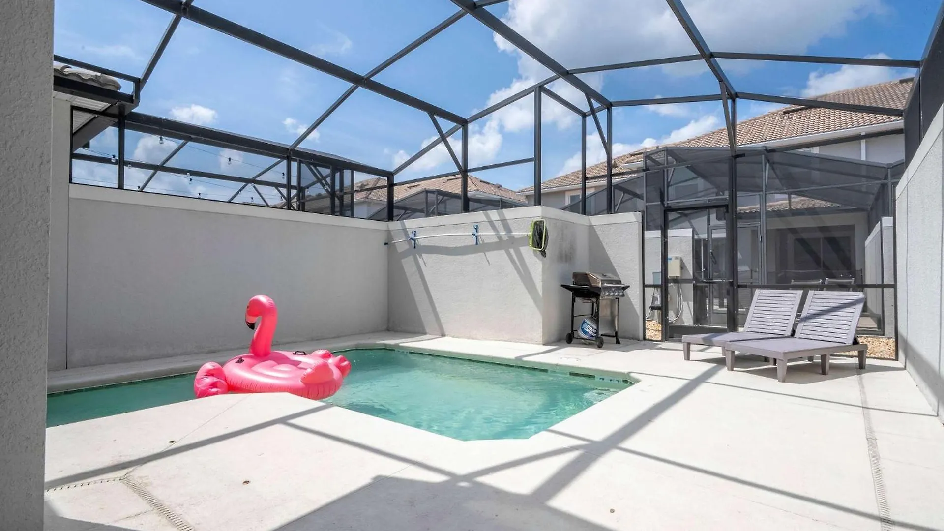 Holiday home Srunning 4bd With Pool At Storey 4821