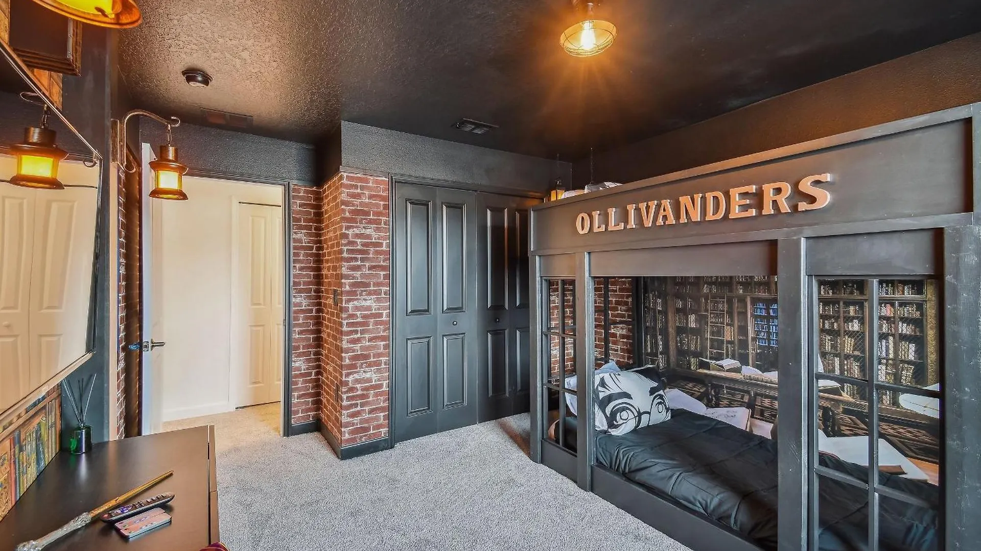 2943 - Luxuosa Casa 4q/3b Storey