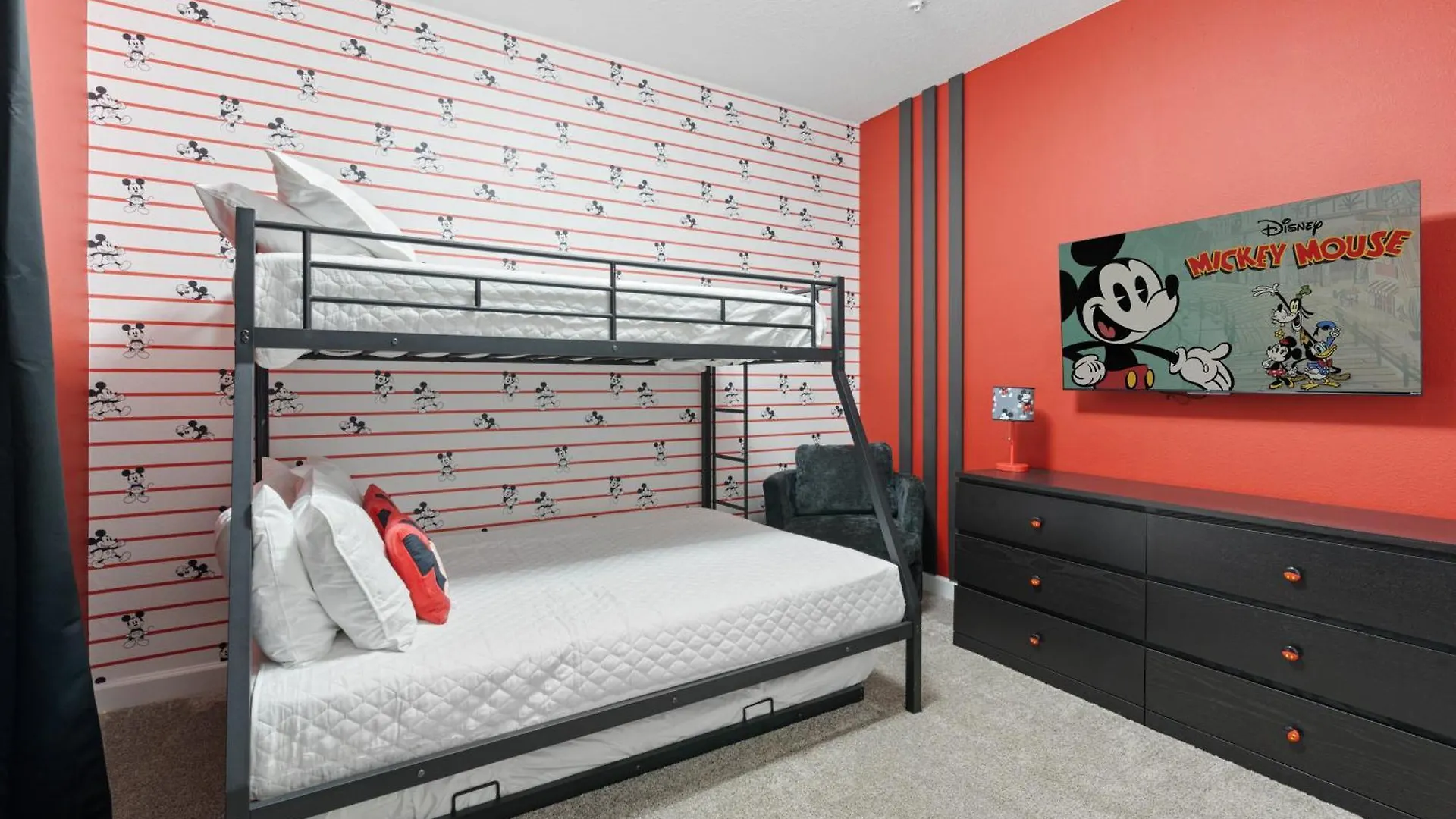 度假居 New At Storey Lake5 Bedrooms And 4 Bathrooms *