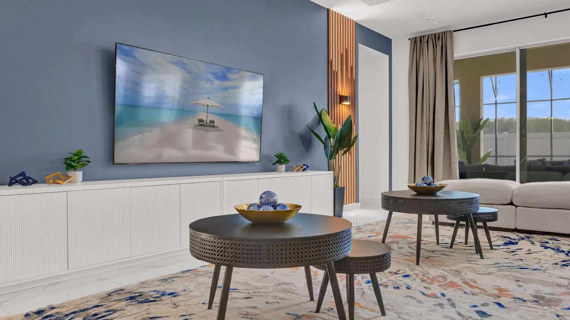 Luxury - The Extras - Sleeps 39