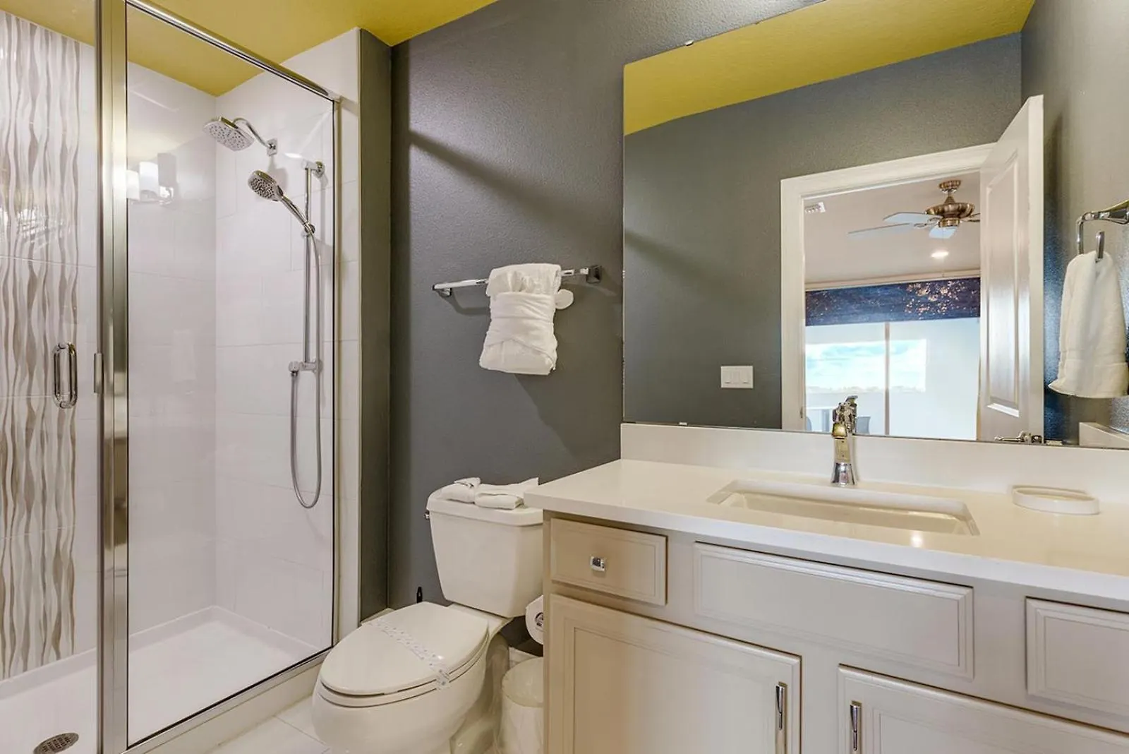 Estate With Arcade, Theater, Superhero Br, Near Parks Kissimmee
