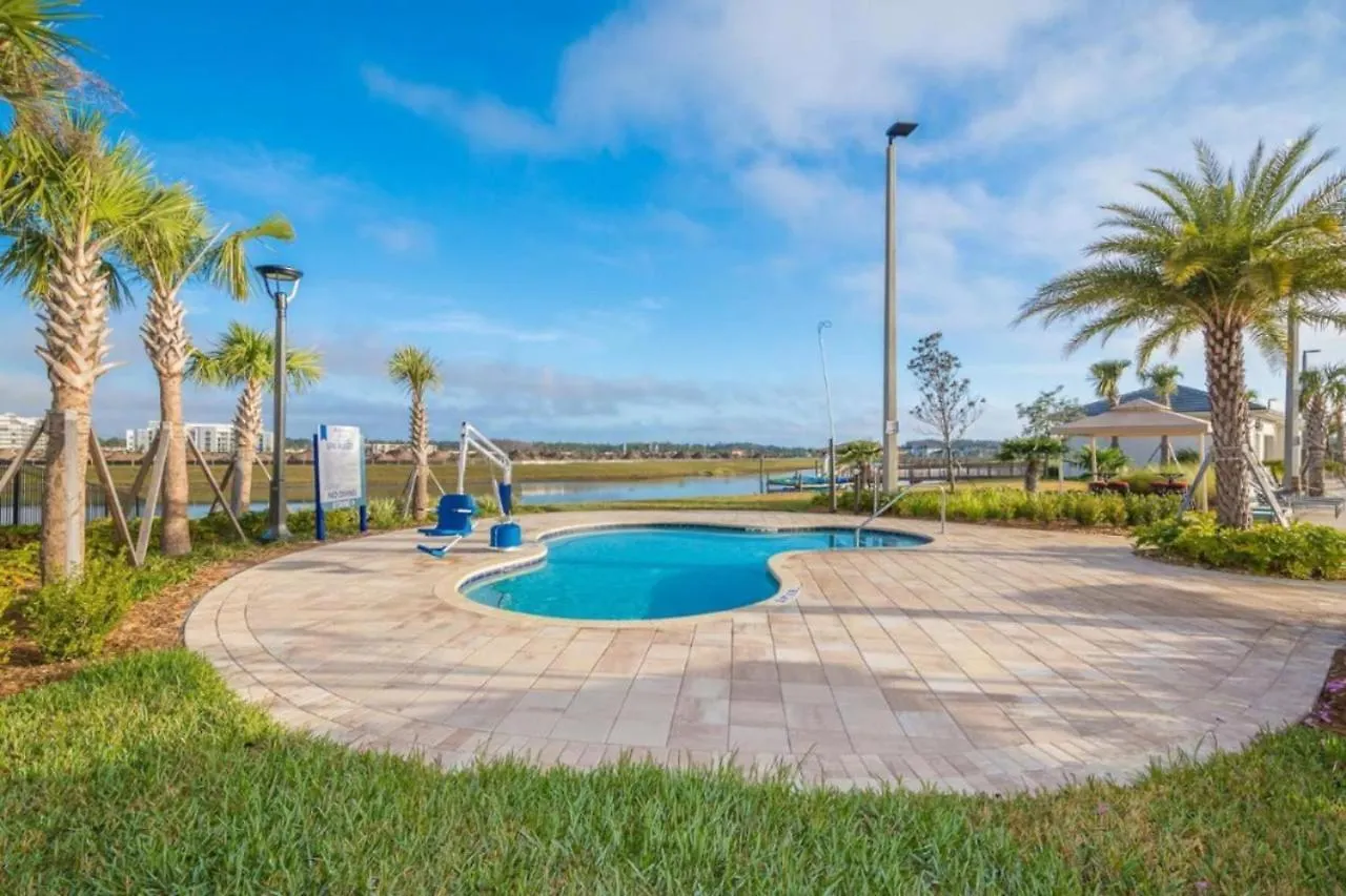 4 Bd 3 Ba Private Pool Storey 4832 Holiday home *
