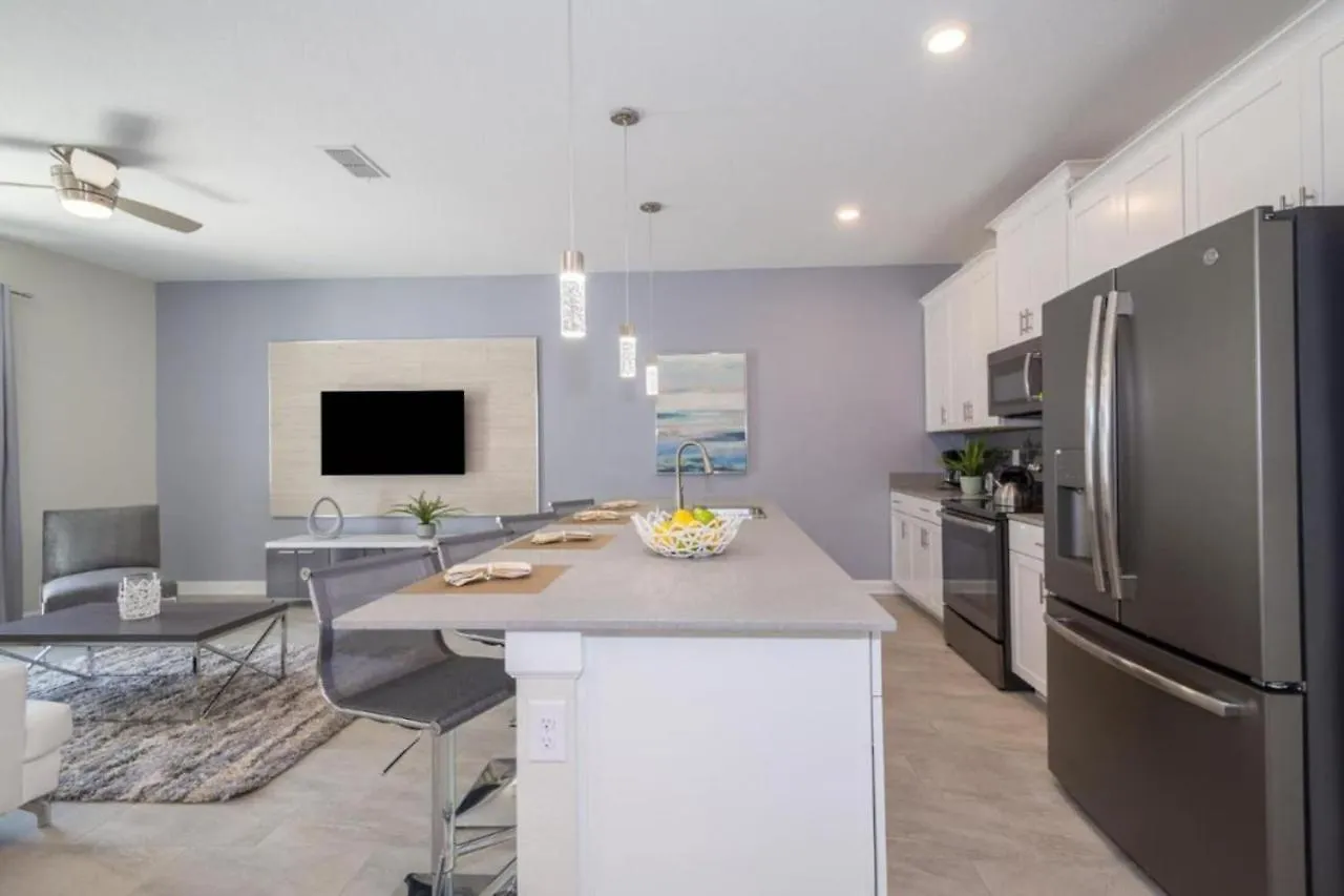 4 Bd 3 Ba Private Pool Storey 4832 *