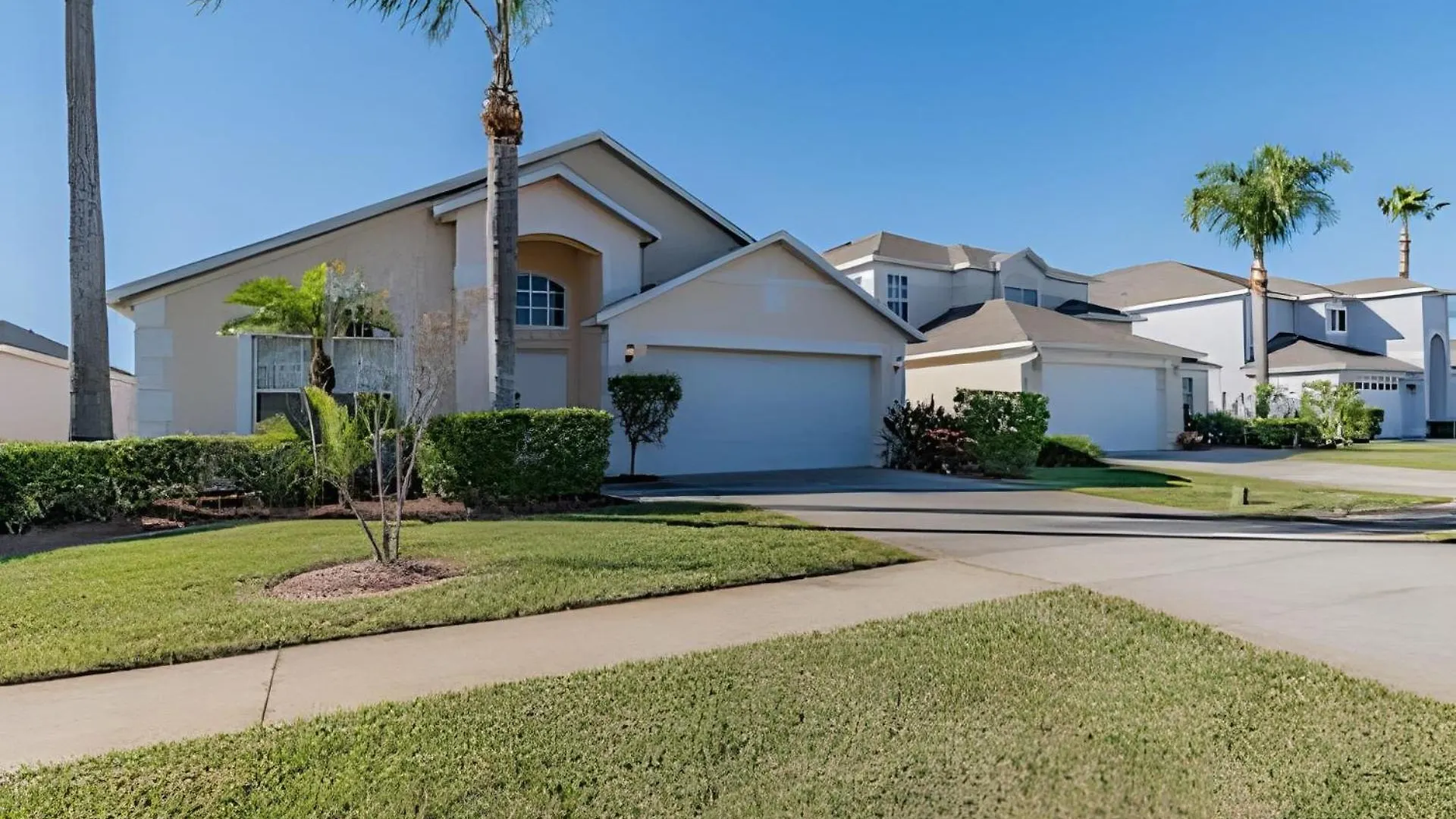 4u - Lb938 - 4q/2b Your Getaway Near *